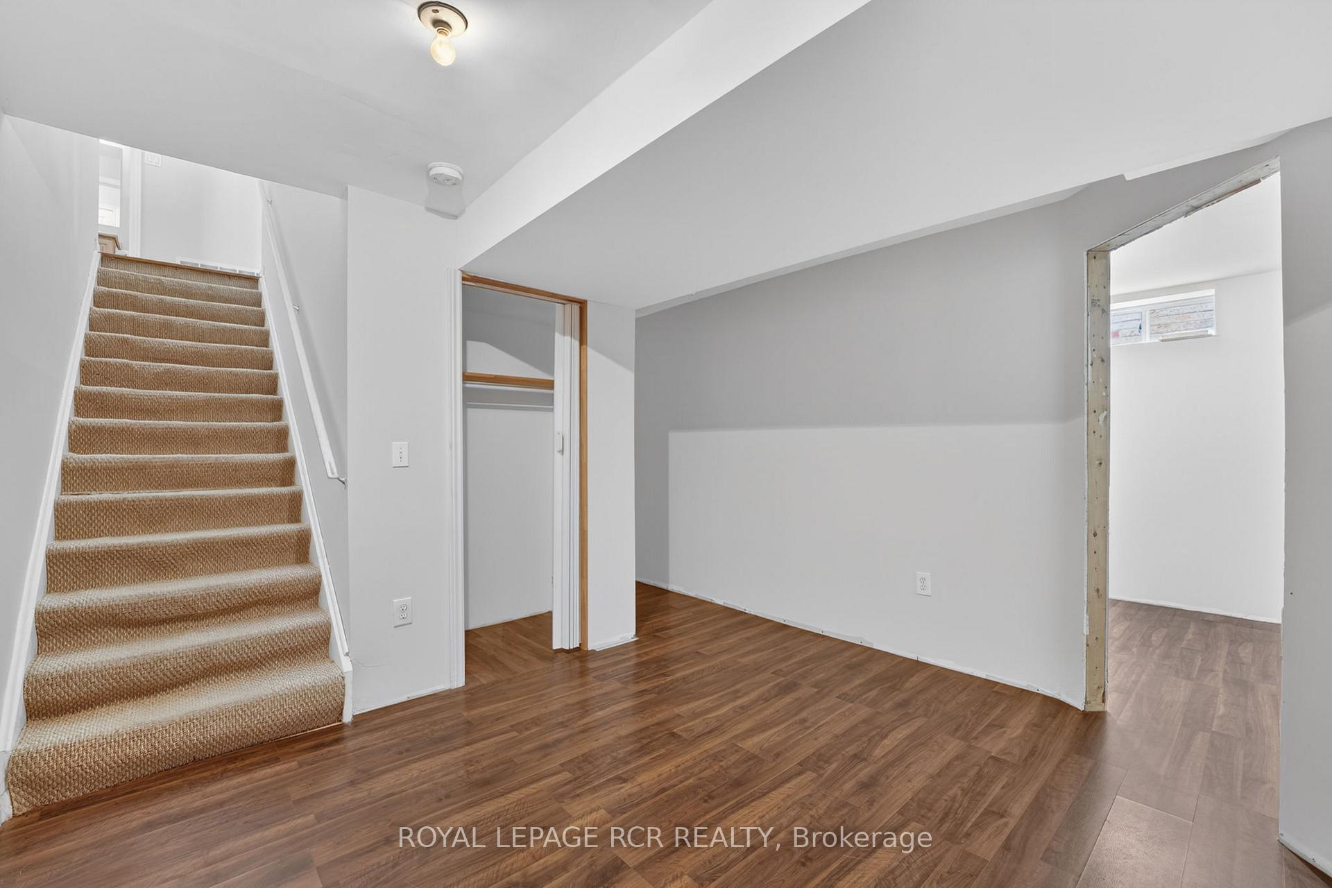 Photo 31 of 71 Elmwood Avenue, Brock, Beaverton — HOMEH
