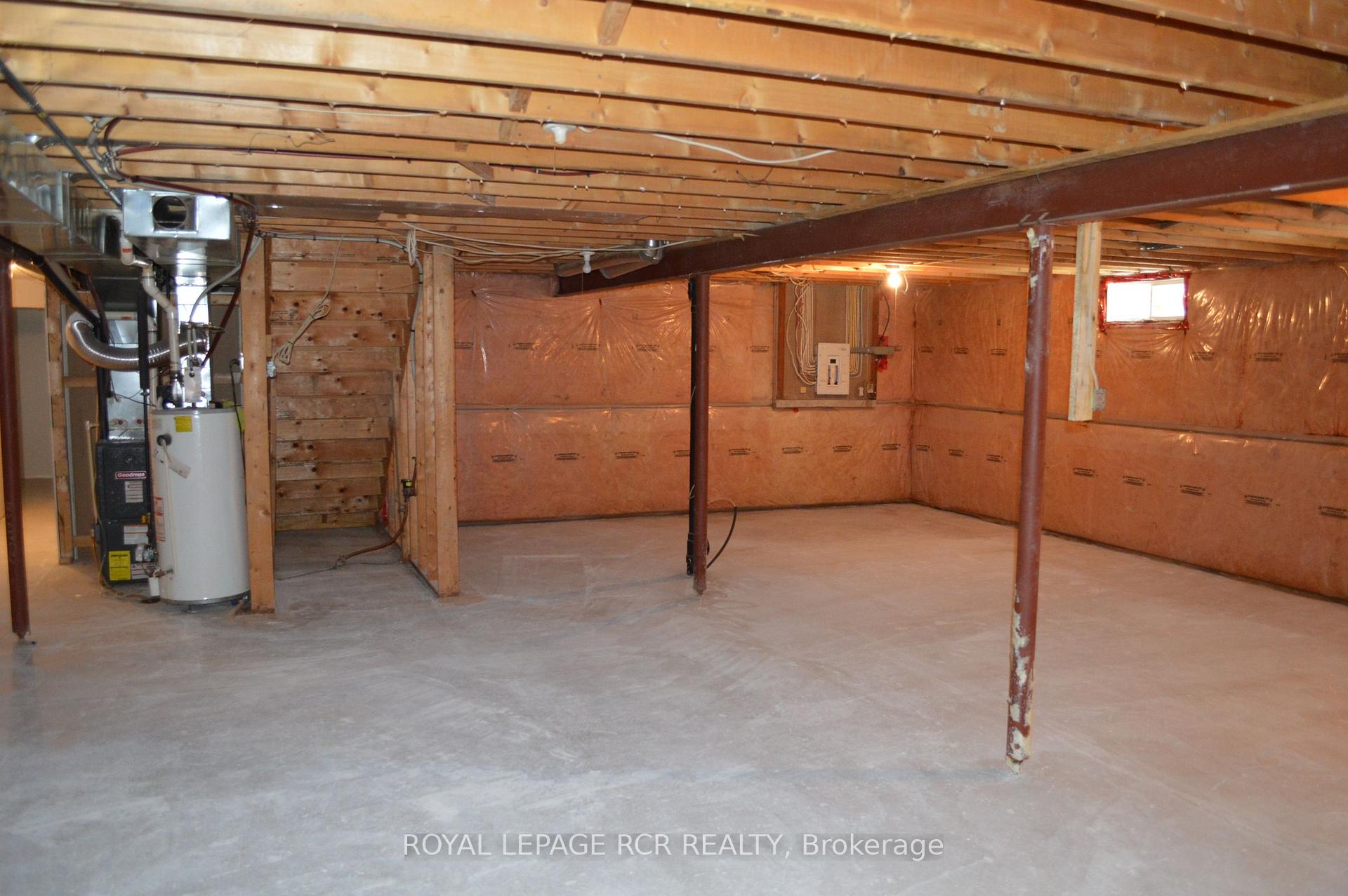 Photo 35 of 71 Elmwood Avenue, Brock, Beaverton — HOMEH