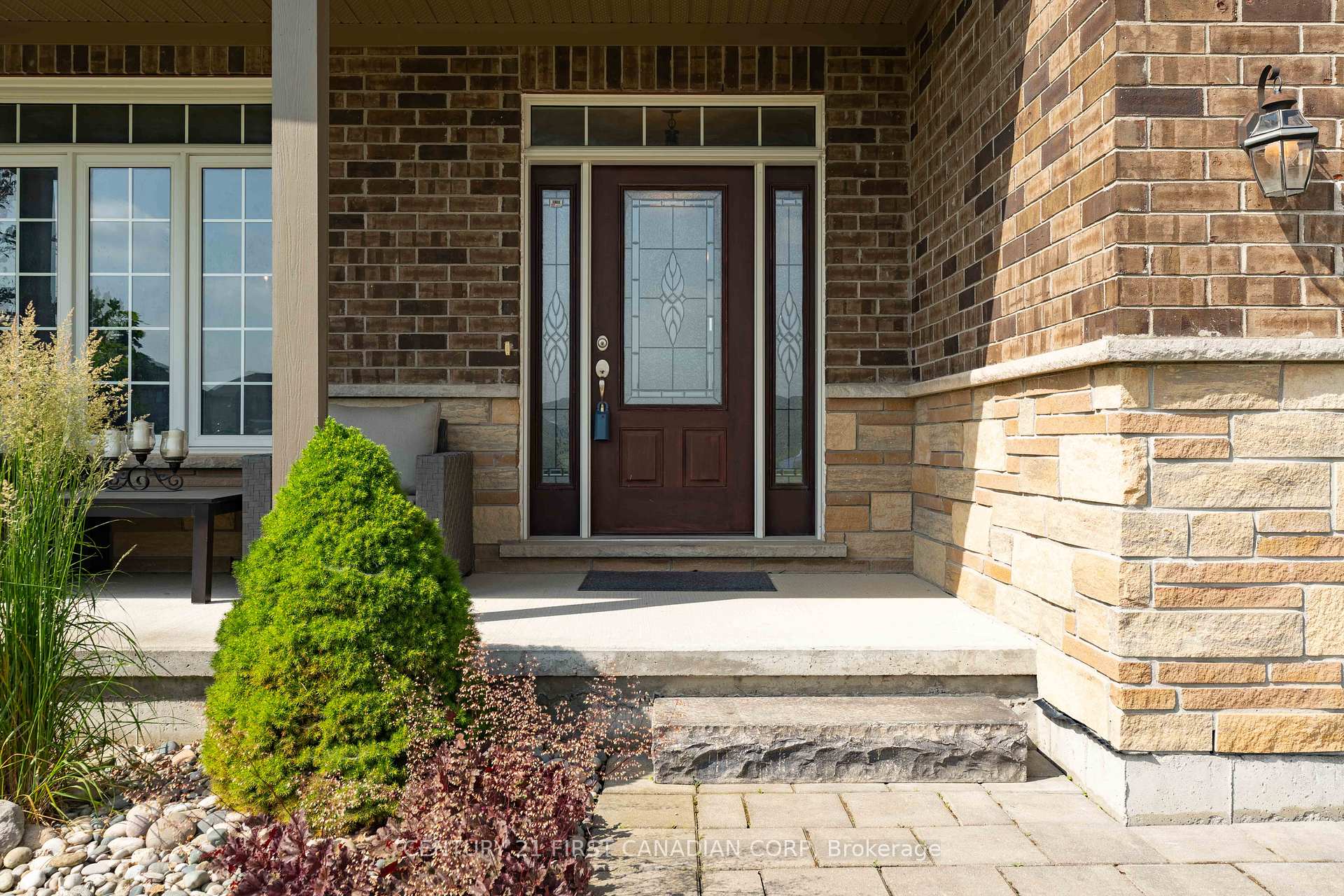 Photo 4 of 155 Spencer Avenue, Lucan Biddulph, Lucan — HOMEH