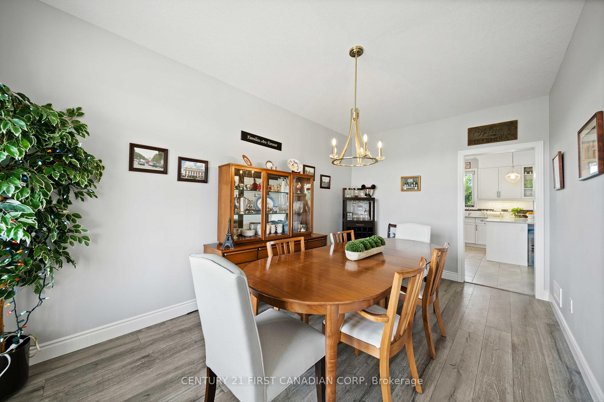 Photo 22 of 155 Spencer Avenue, Lucan Biddulph, Lucan — HOMEH