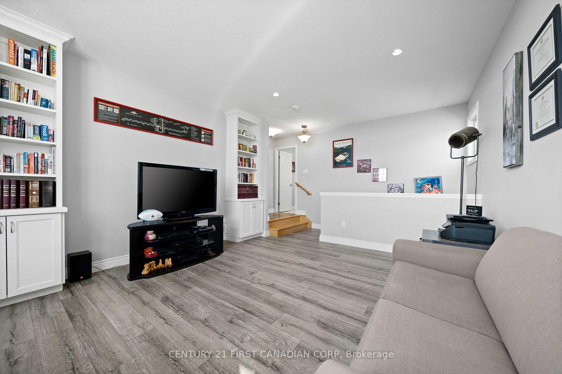 Photo 28 of 155 Spencer Avenue, Lucan Biddulph, Lucan — HOMEH