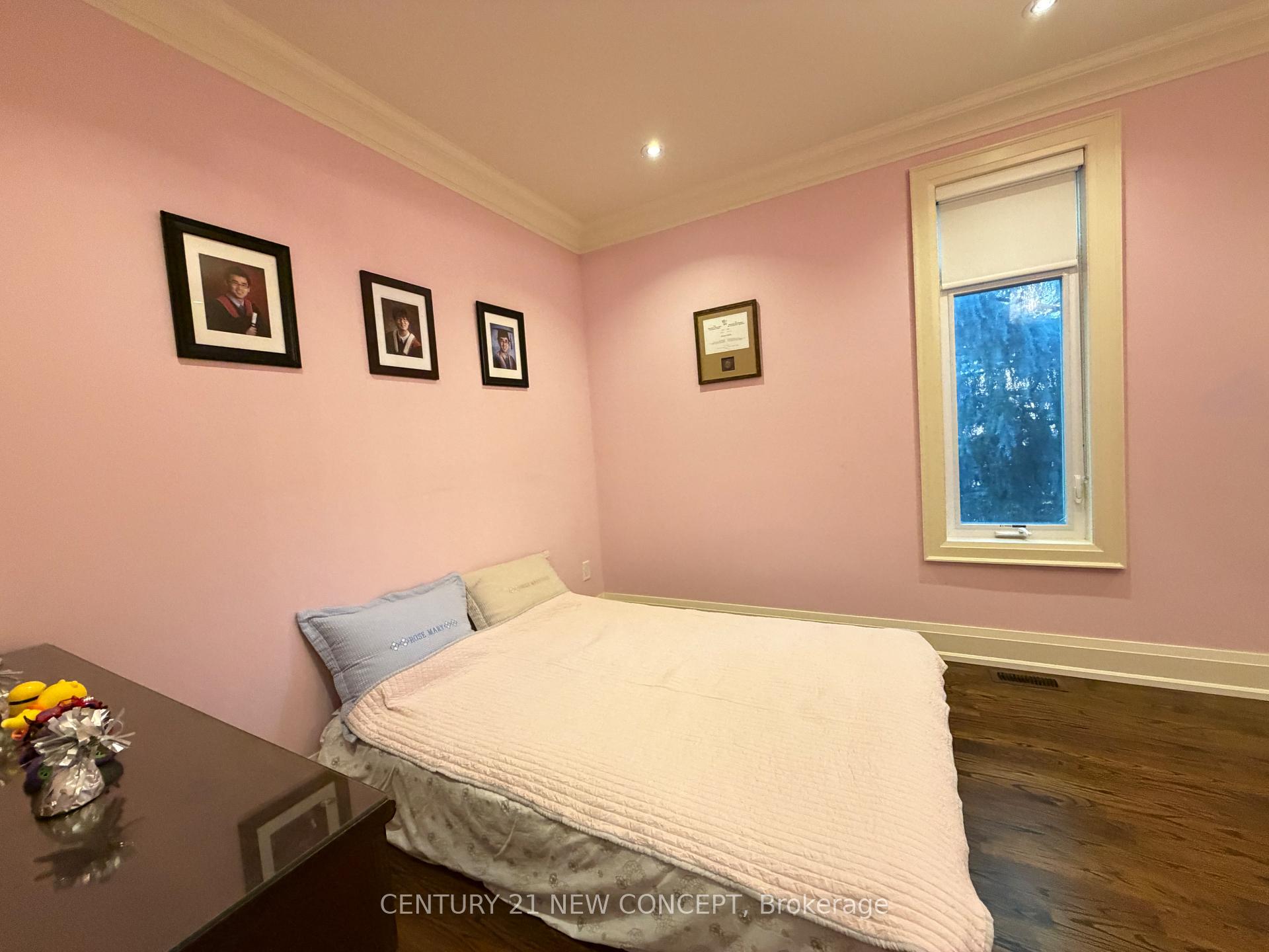Photo 21 of 1 Lissom Crescent, North York, Newtonbrook West — HOMEH