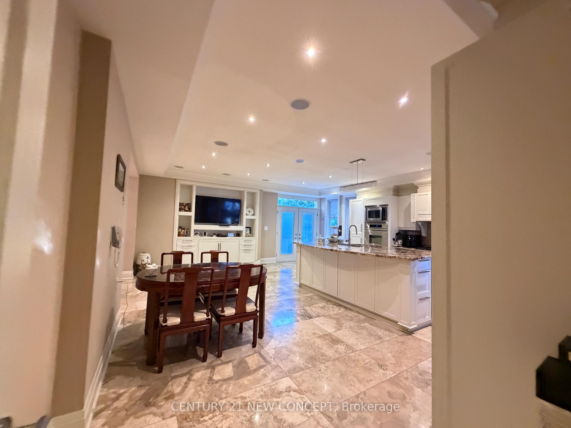 Photo 31 of 1 Lissom Crescent, North York, Newtonbrook West — HOMEH
