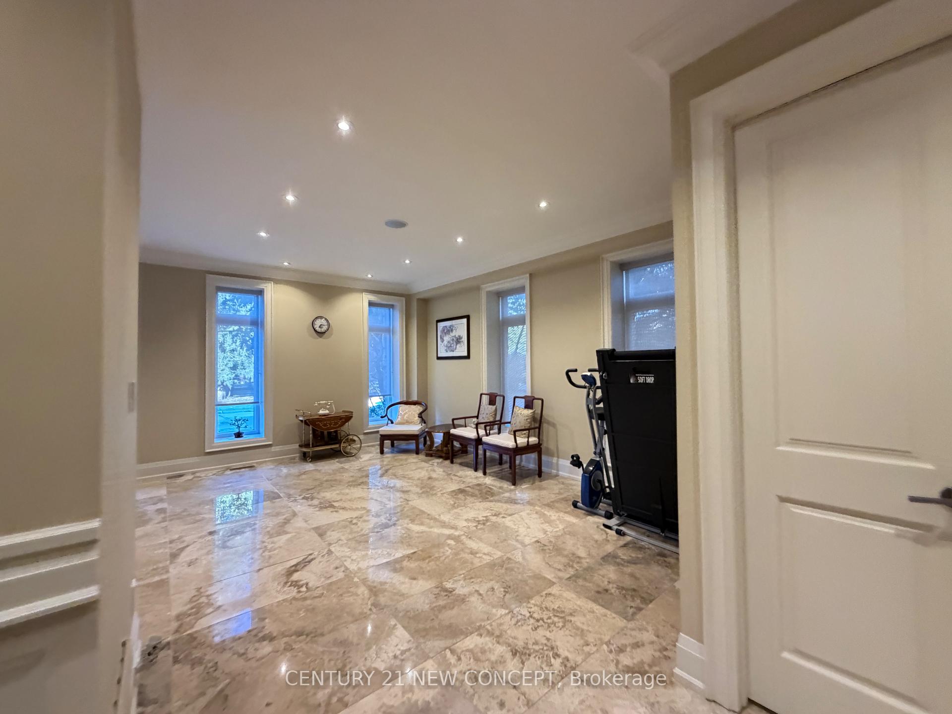Photo 36 of 1 Lissom Crescent, North York, Newtonbrook West — HOMEH