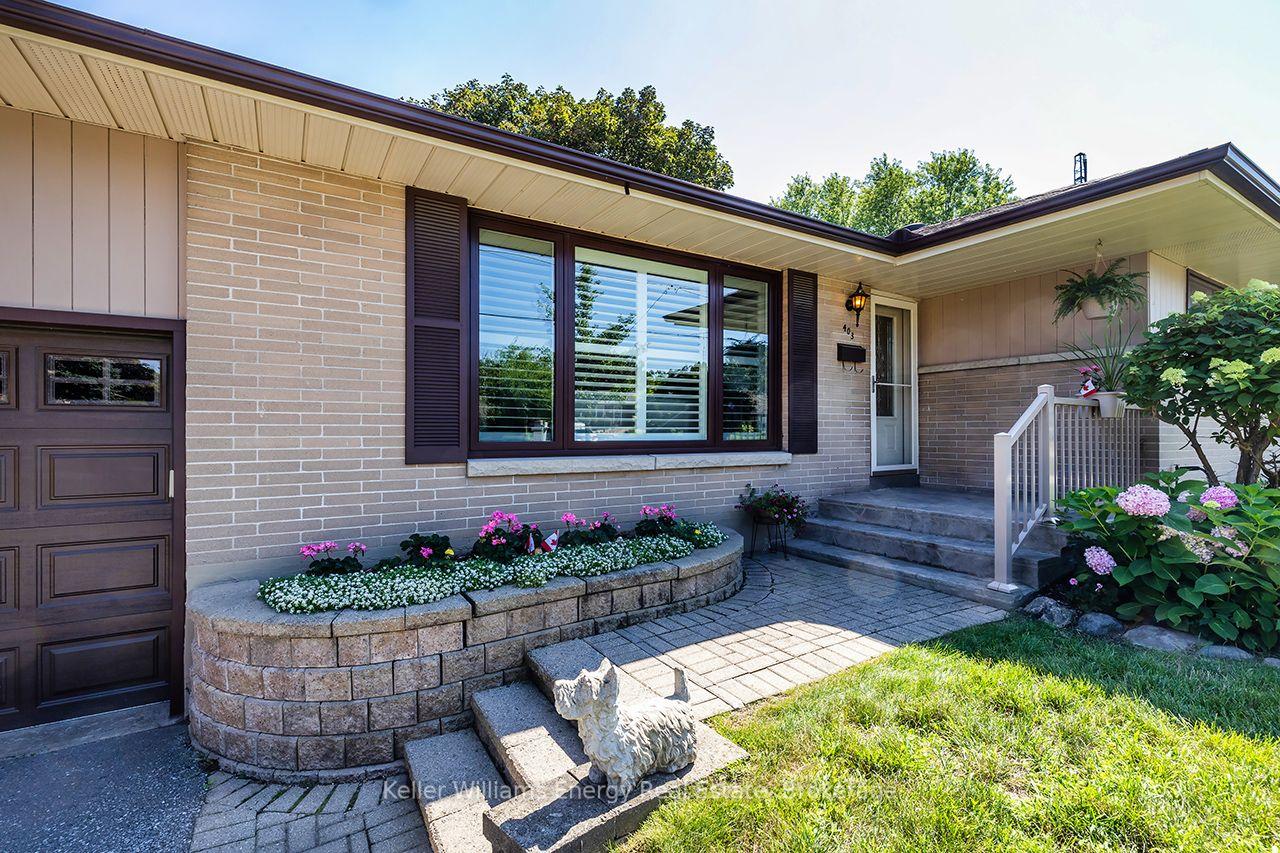 Photo 3 of 403 Rossmount Avenue, Oshawa, Northglen — HOMEH