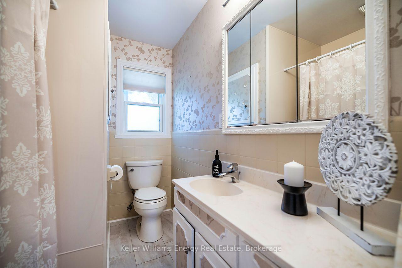 Photo 23 of 403 Rossmount Avenue, Oshawa, Northglen — HOMEH