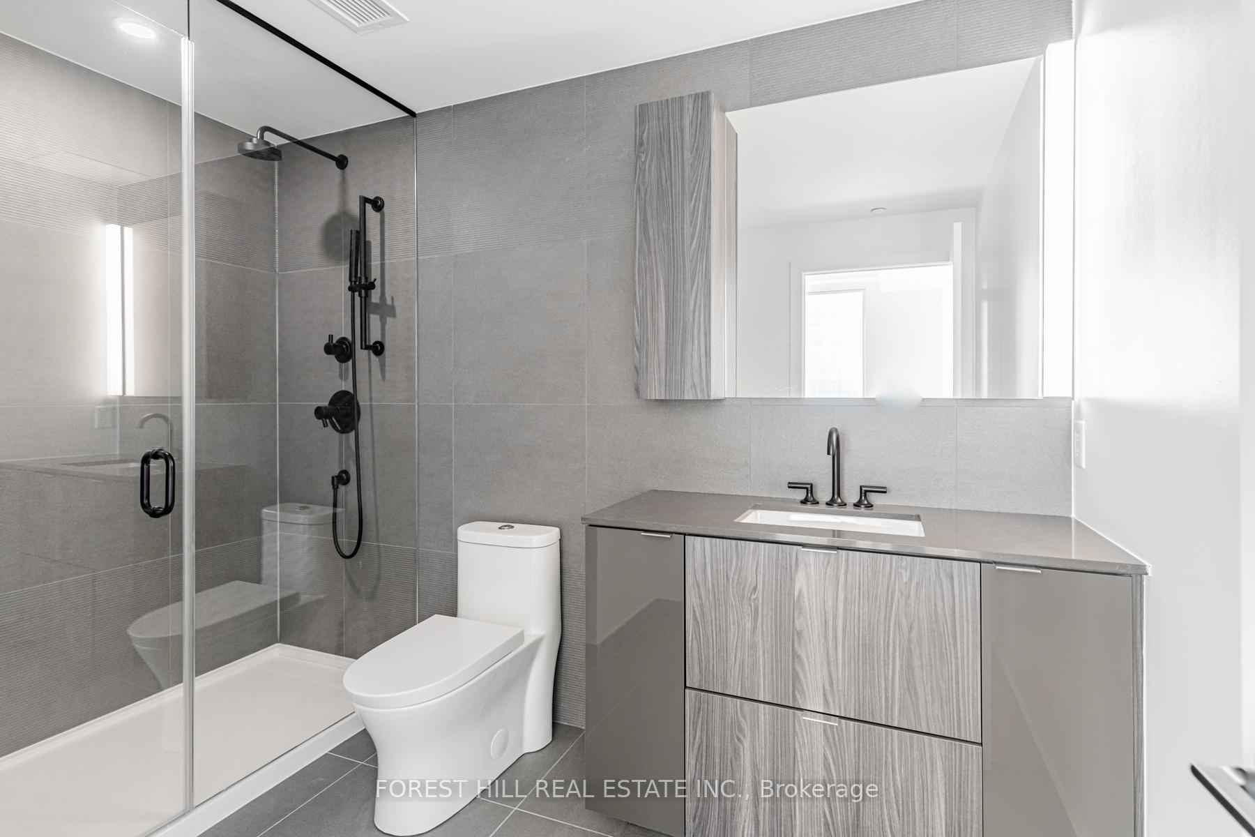 Photo 11 of Unit 3707, 35 Mercer Street, Toronto, Waterfront Communities — HOMEH