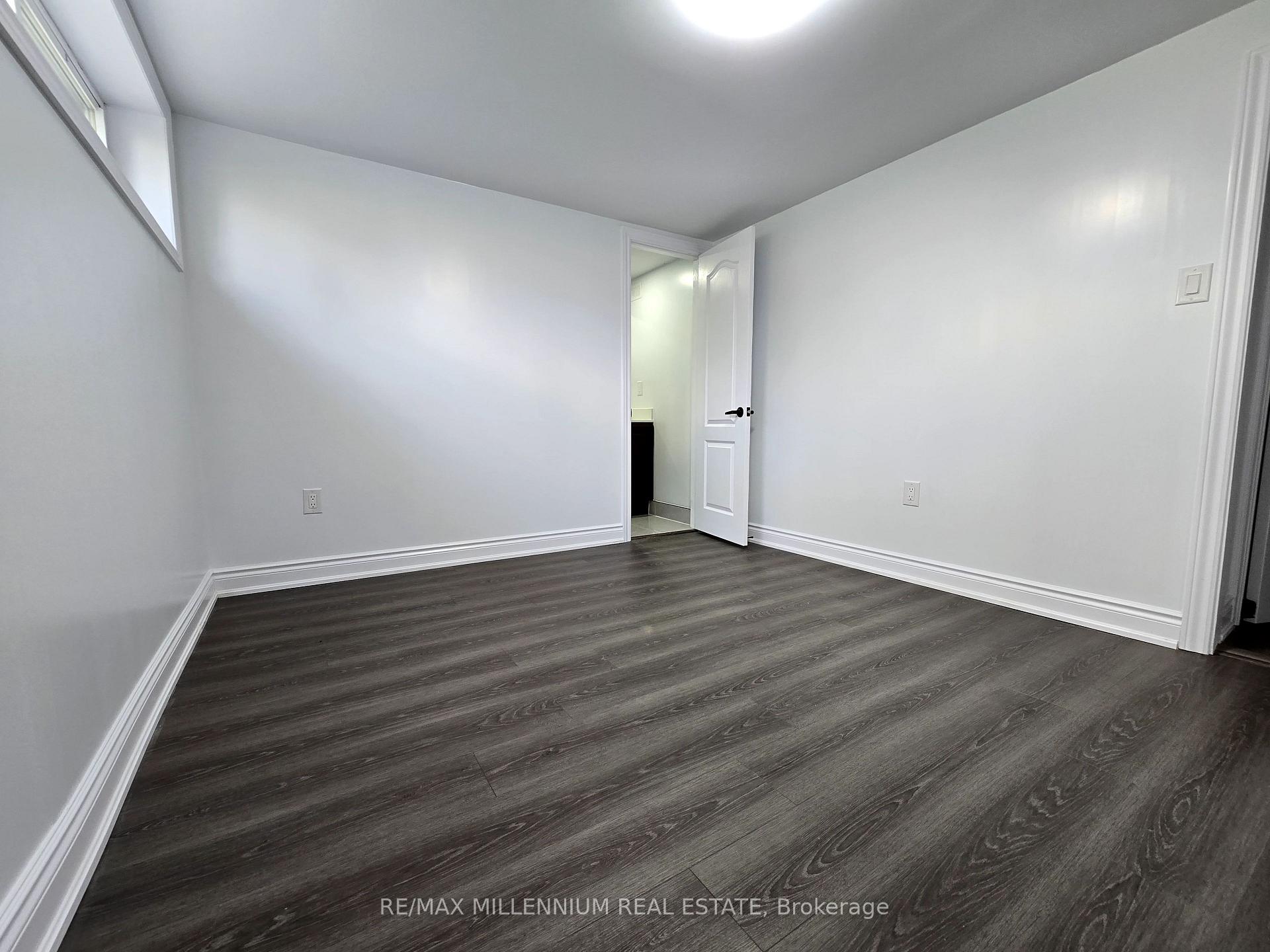 Photo 15 of Unit Basement, 14 Charles Street, Brampton, Queen Street Corridor — HOMEH