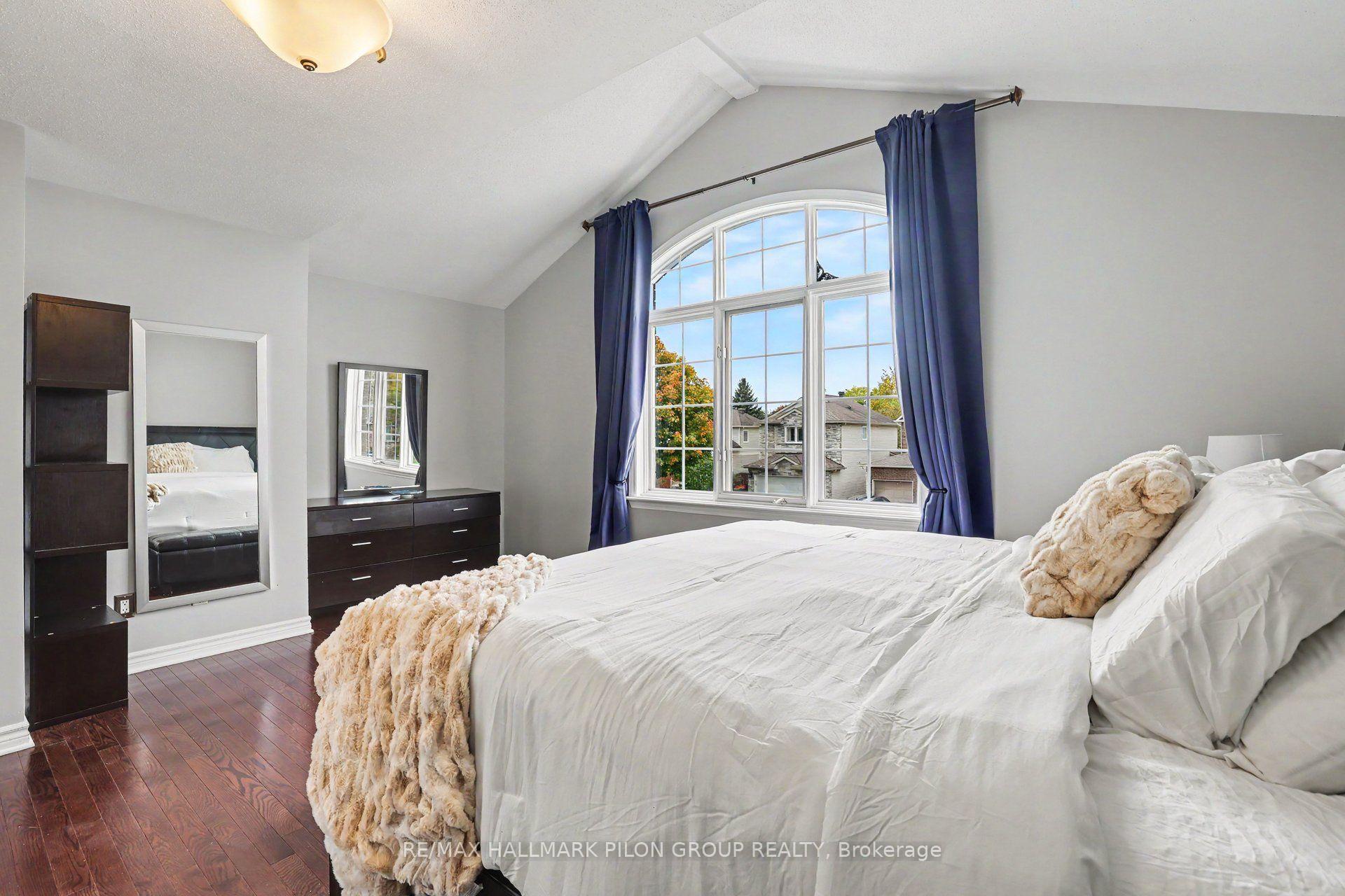 Photo 17 of 4377 Rainforest Drive, Ottawa, Riverside South/Gloucester Glen — HOMEH