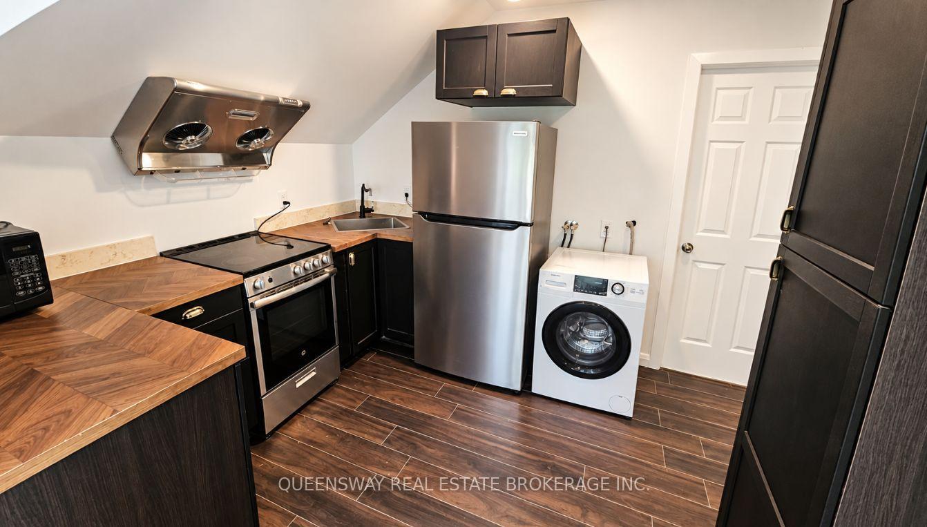 Photo 5 of Unit 3, 73 Mary Street, Barrie, City Centre — HOMEH