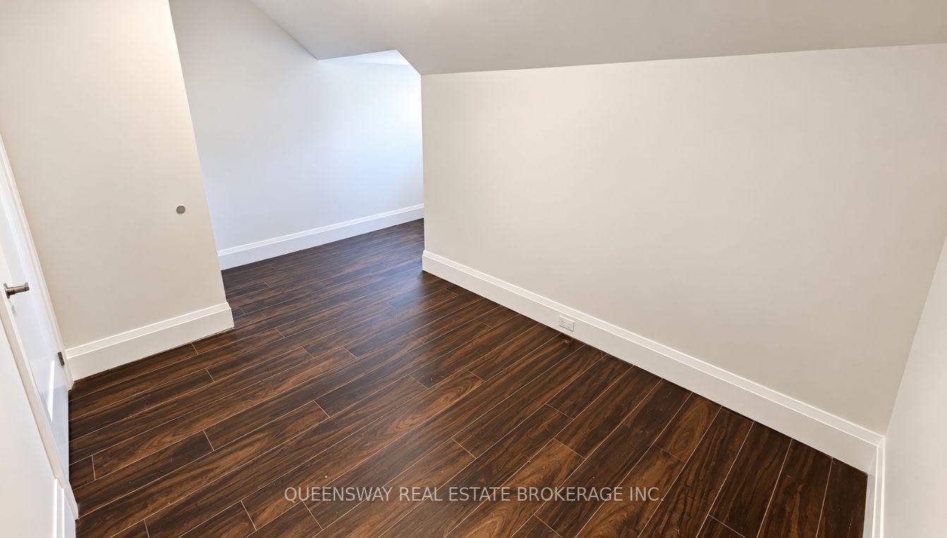 Photo 8 of Unit 3, 73 Mary Street, Barrie, City Centre — HOMEH