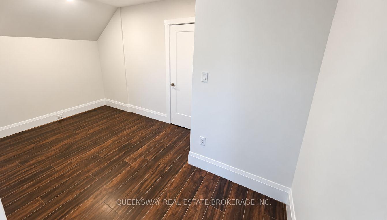Photo 9 of Unit 3, 73 Mary Street, Barrie, City Centre — HOMEH