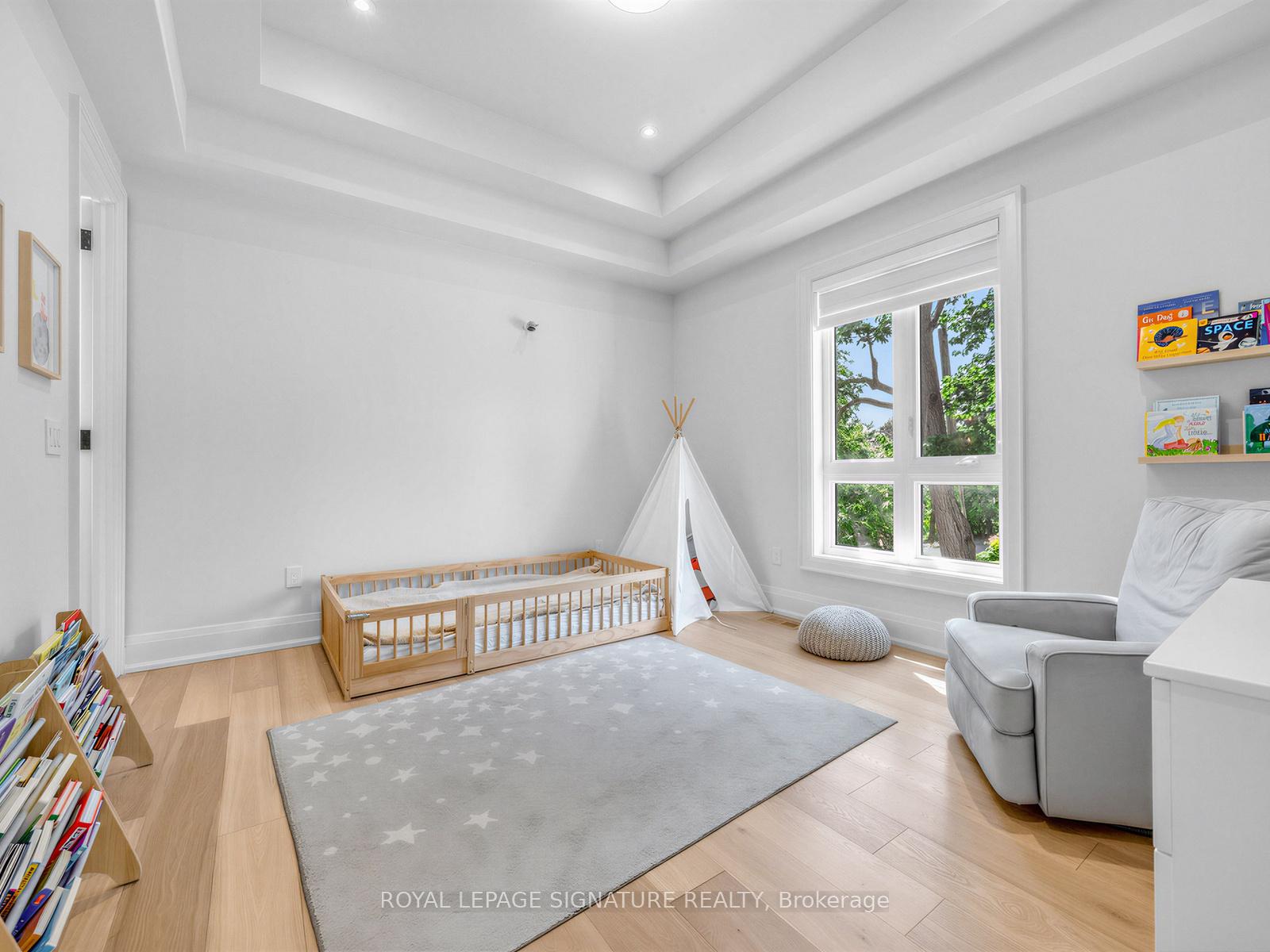 Photo 30 of 73 Starlight Crescent, Richmond Hill, Mill Pond — HOMEH