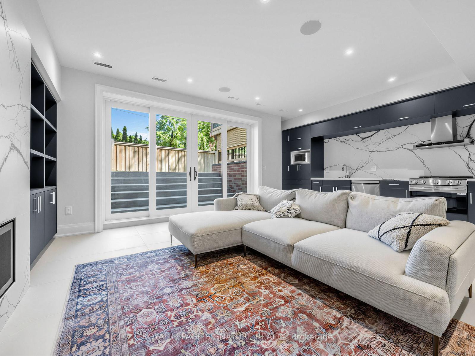 Photo 37 of 73 Starlight Crescent, Richmond Hill, Mill Pond — HOMEH