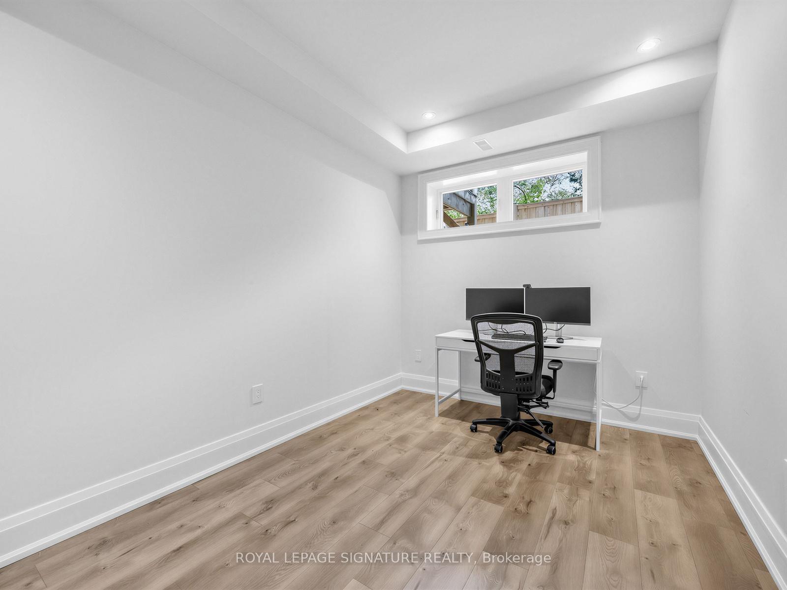 Photo 41 of 73 Starlight Crescent, Richmond Hill, Mill Pond — HOMEH