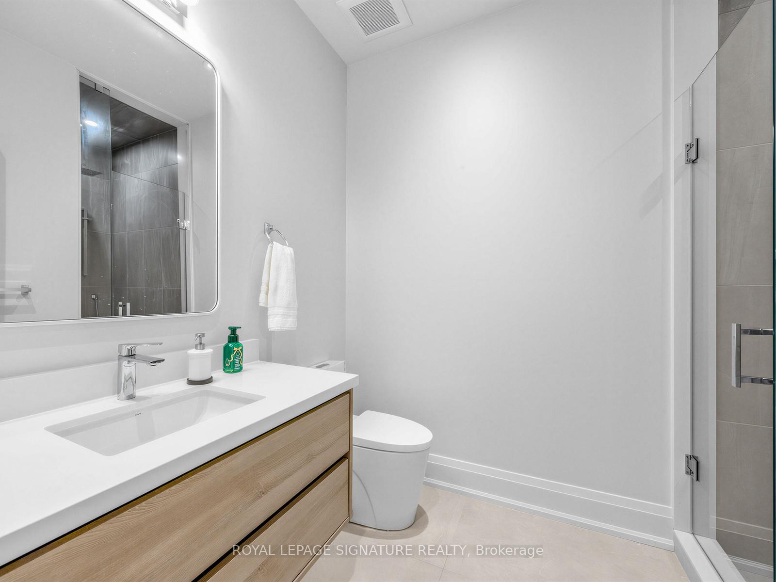 Photo 42 of 73 Starlight Crescent, Richmond Hill, Mill Pond — HOMEH