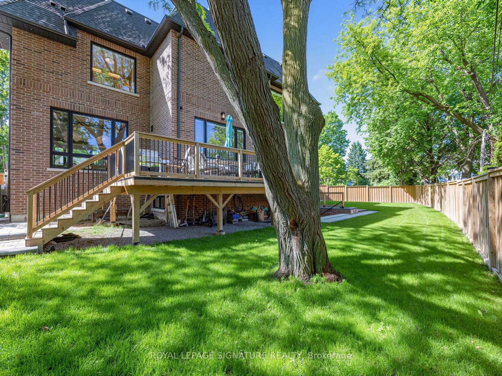 Photo 48 of 73 Starlight Crescent, Richmond Hill, Mill Pond — HOMEH