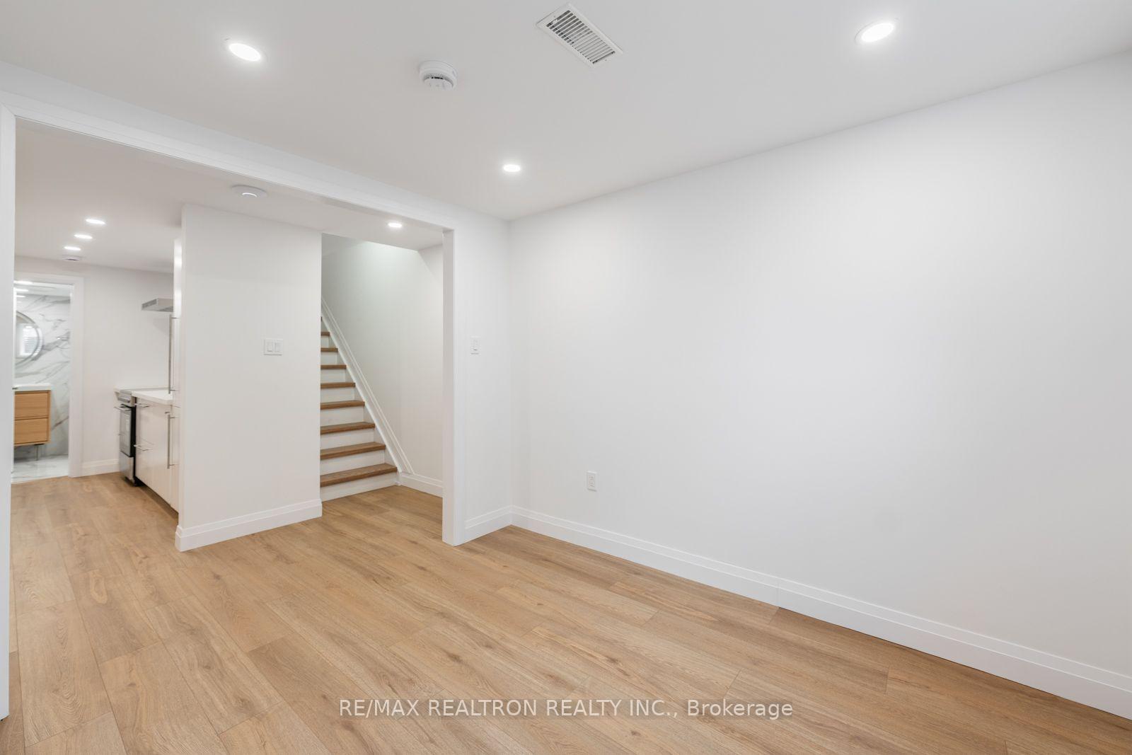 Photo 10 of Unit Lower, 10 Hesketh Court, Caledon, Rural Caledon — HOMEH