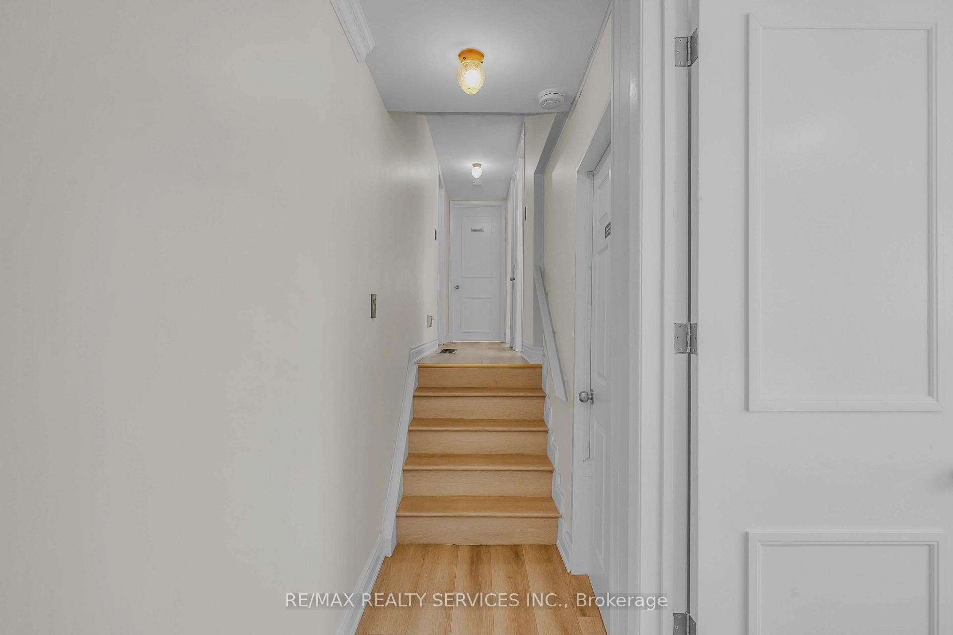 Photo 17 of 17 Avening Drive, Etobicoke, West Humber-Clairville — HOMEH