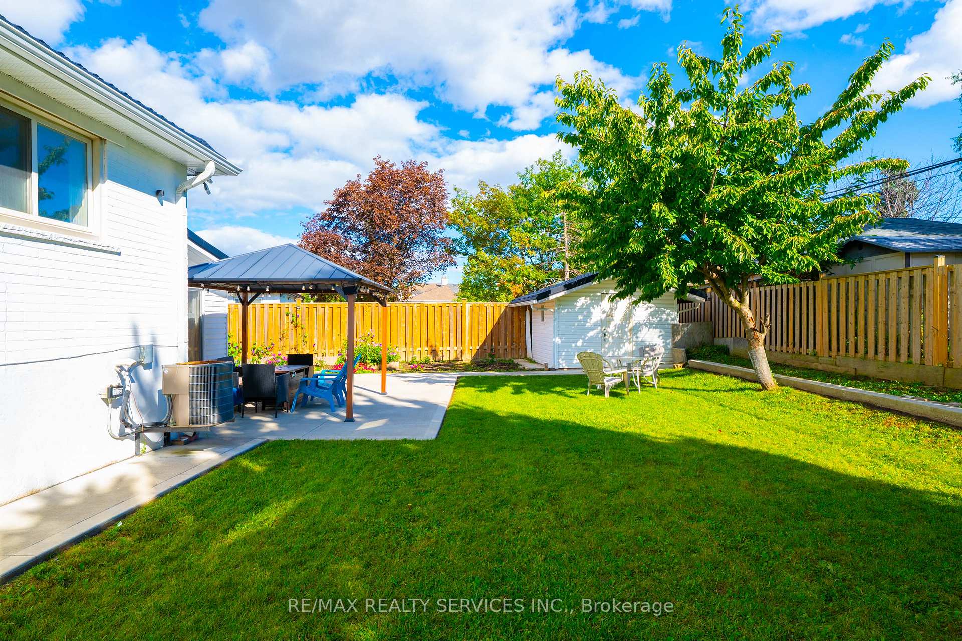 Photo 39 of 17 Avening Drive, Etobicoke, West Humber-Clairville — HOMEH
