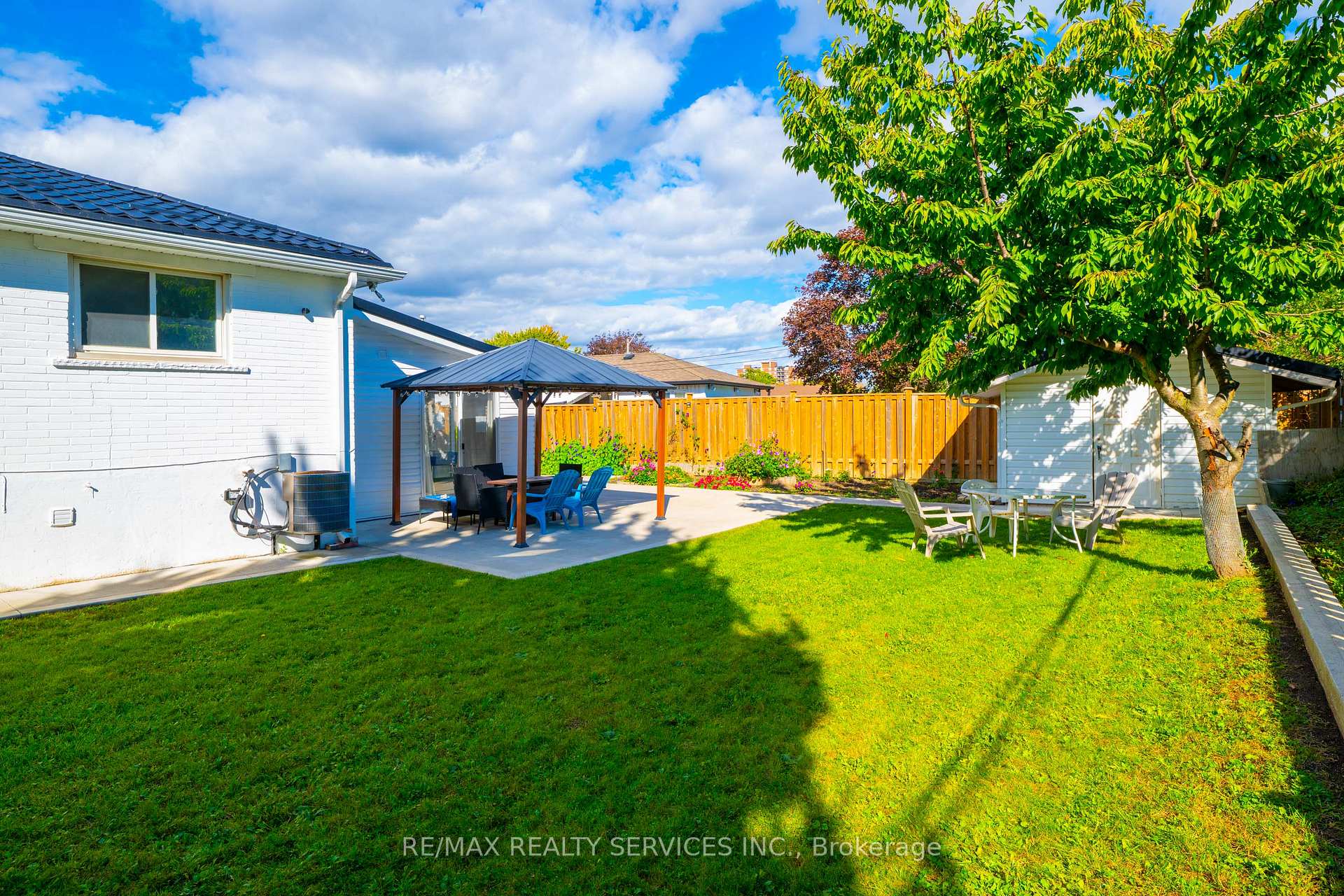 Photo 40 of 17 Avening Drive, Etobicoke, West Humber-Clairville — HOMEH