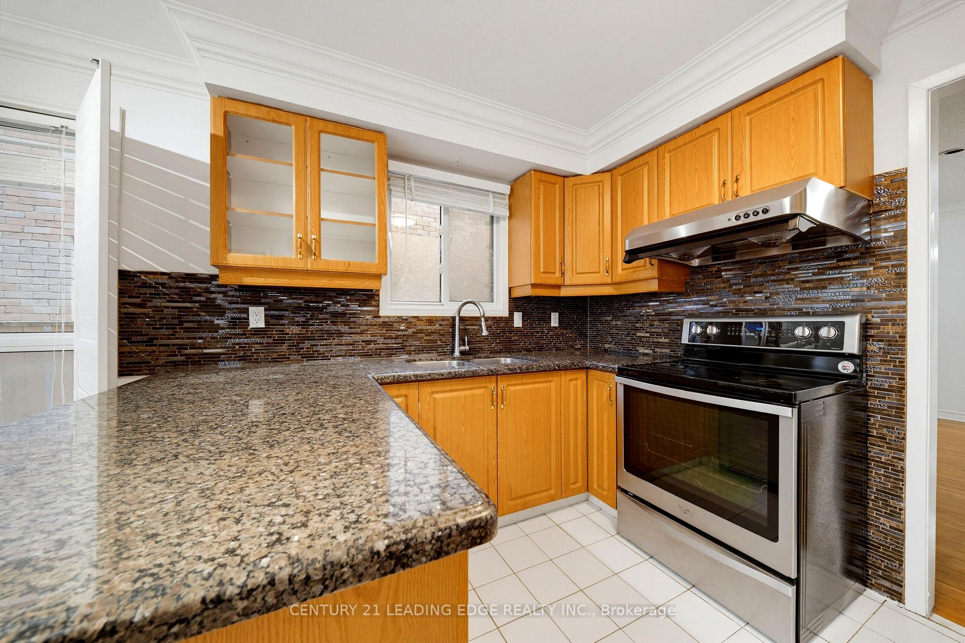 Photo 9 of Unit Main, 160 Galbraith Crescent, Markham, Milliken Mills East — HOMEH