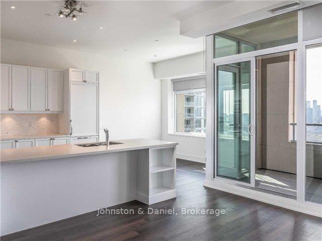 Photo 2 of Unit 1617, 111 St Clair Avenue W, Toronto, Yonge-St. Clair — HOMEH
