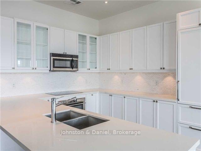 Photo 4 of Unit 1617, 111 St Clair Avenue W, Toronto, Yonge-St. Clair — HOMEH