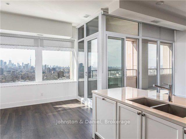 Photo 6 of Unit 1617, 111 St Clair Avenue W, Toronto, Yonge-St. Clair — HOMEH