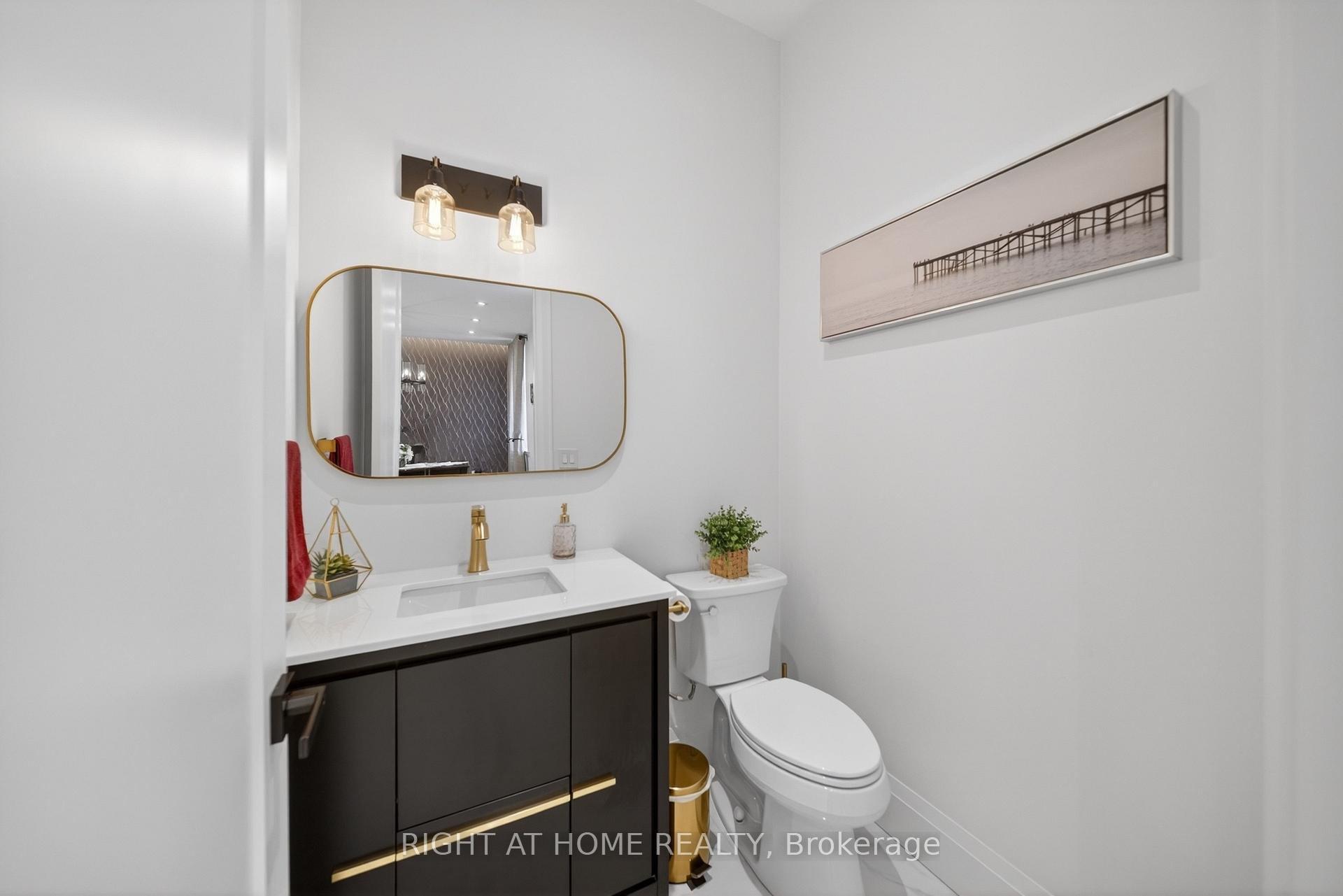 Photo 12 of 17 Exbury Road, North York, Downsview-Roding-CFB — HOMEH