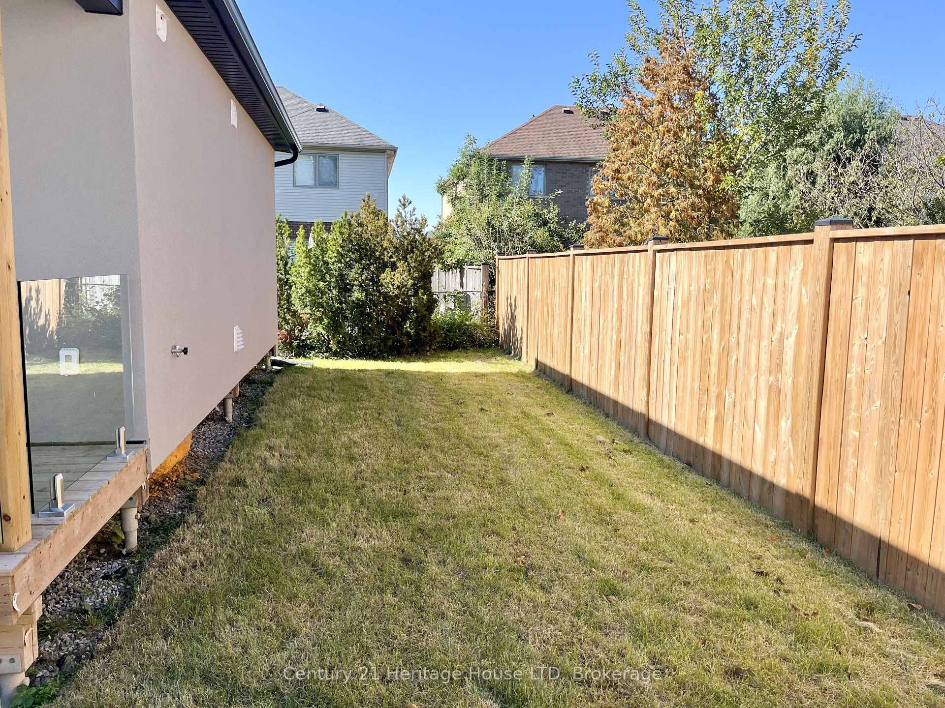 Photo 17 of 26B Valley Road, St. Catharines, Rykert/Vansickle — HOMEH