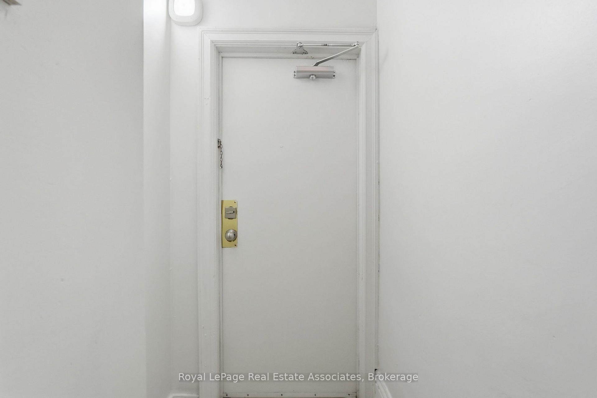 Photo 6 of Unit 2, 51 Wellington Street N, Hamilton, Beasley — HOMEH
