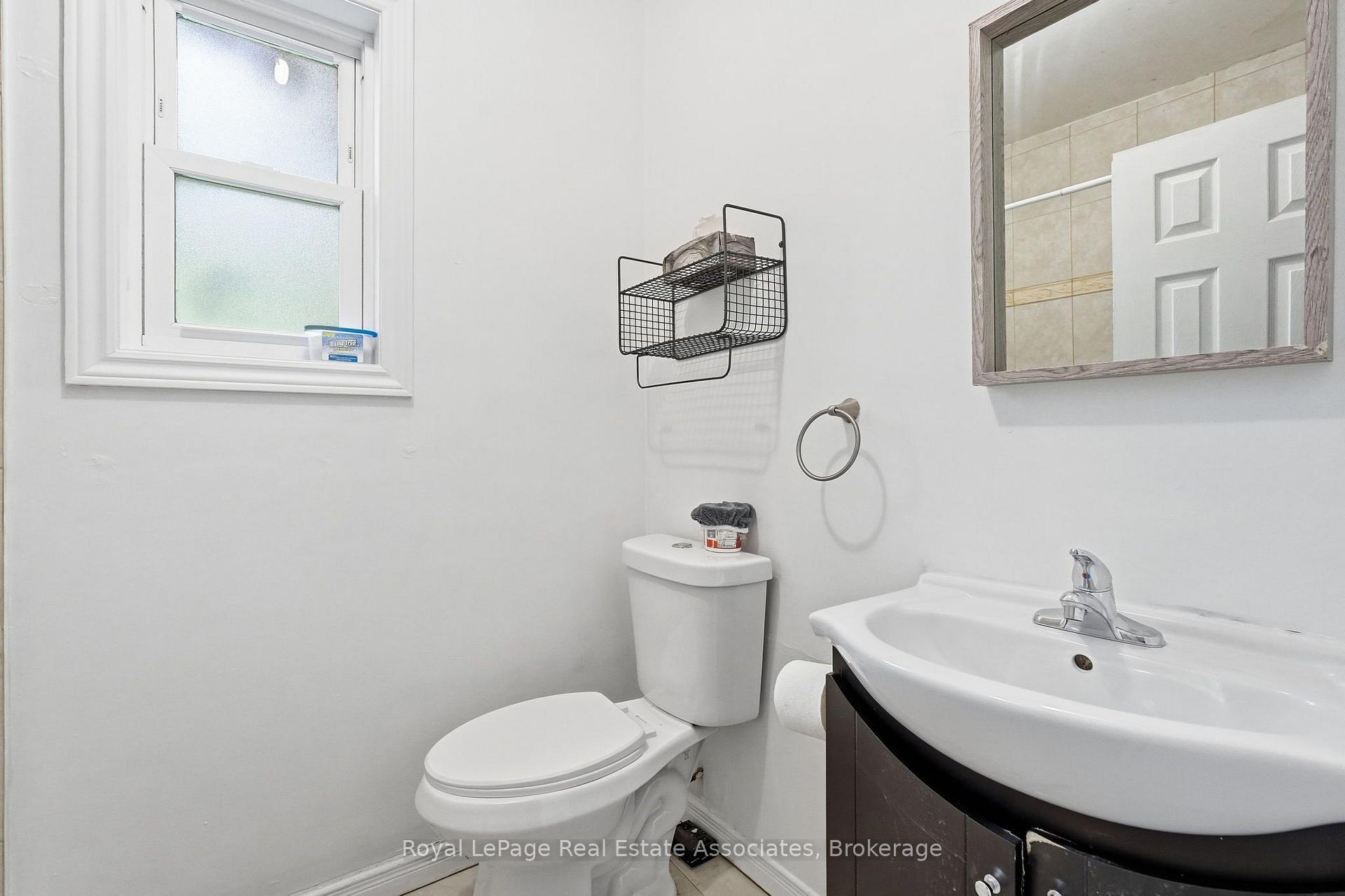 Photo 17 of Unit 2, 51 Wellington Street N, Hamilton, Beasley — HOMEH