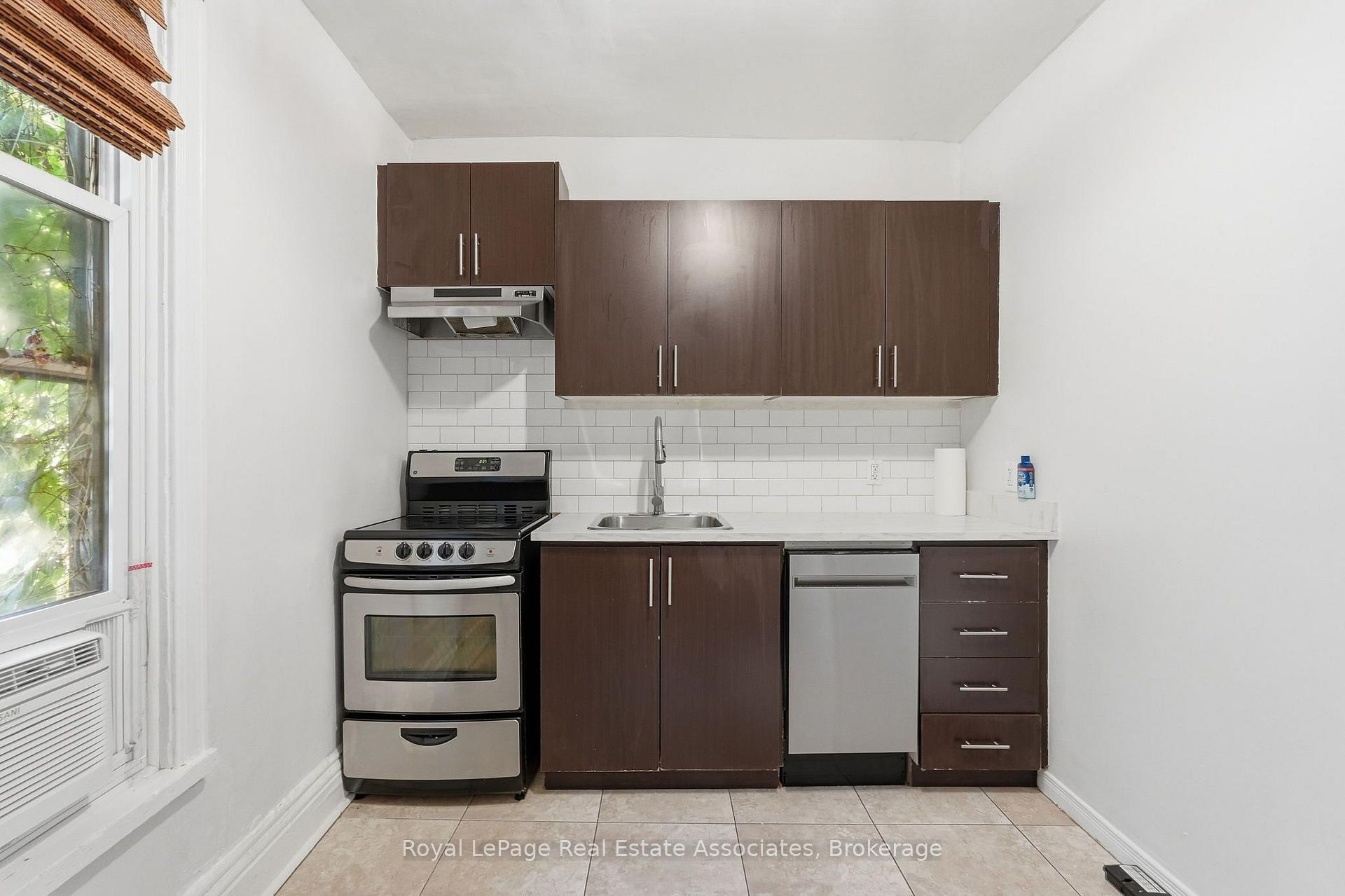 Photo 20 of Unit 2, 51 Wellington Street N, Hamilton, Beasley — HOMEH