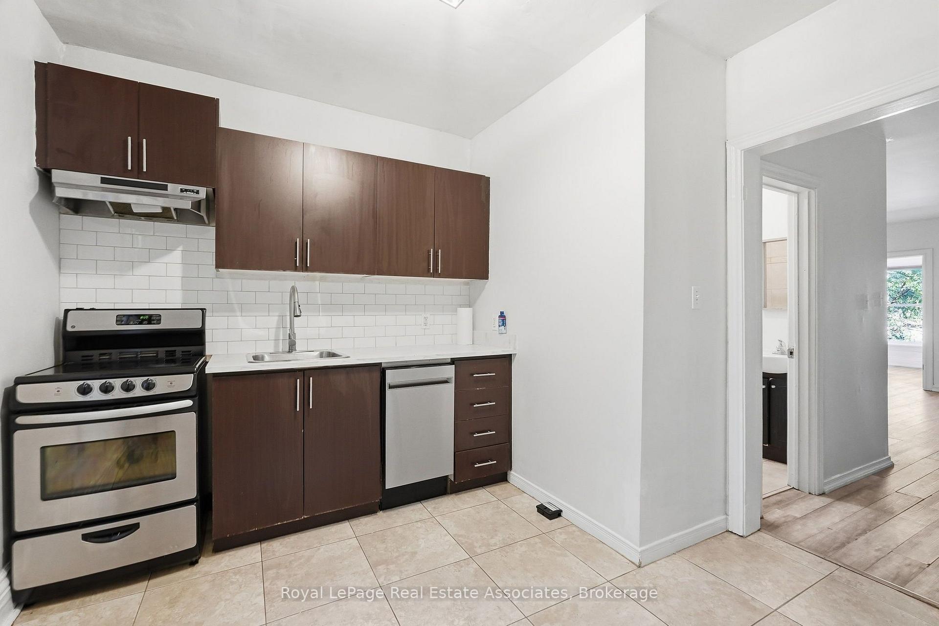 Photo 21 of Unit 2, 51 Wellington Street N, Hamilton, Beasley — HOMEH