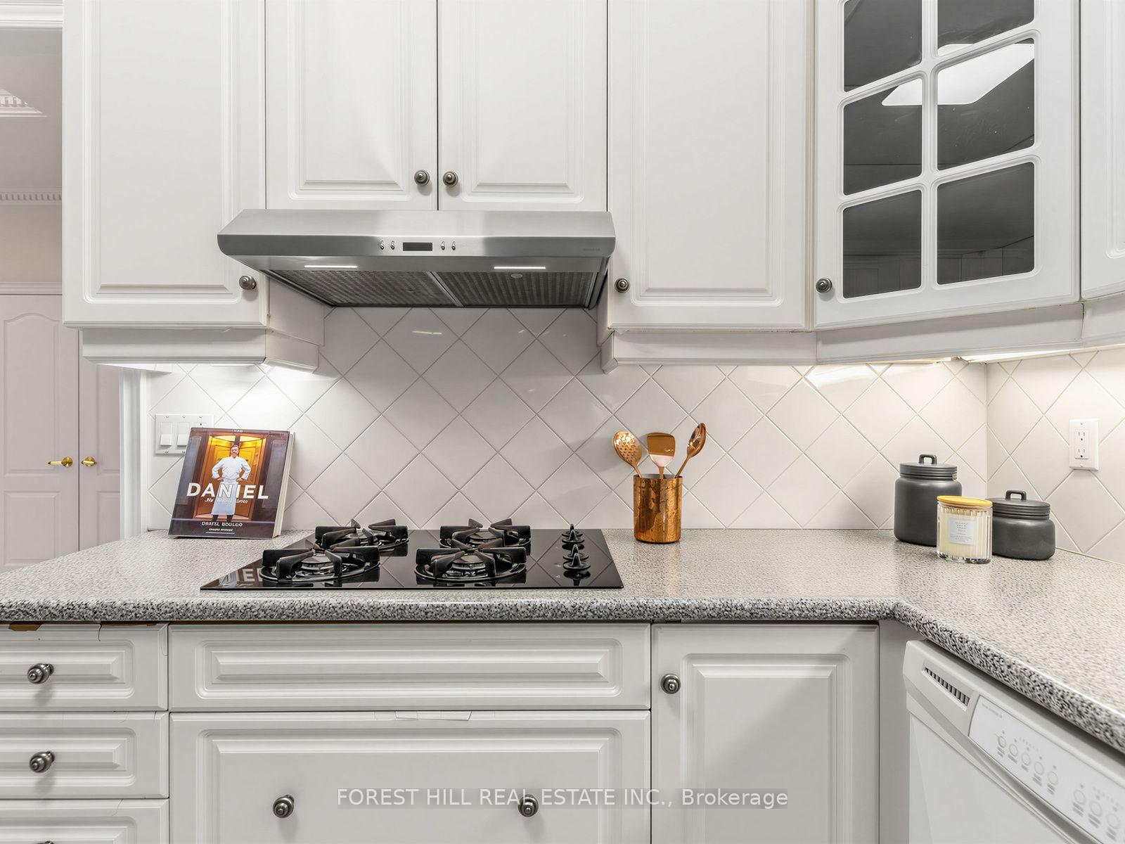 Photo 20 of 104 Sanibel Crescent, Vaughan, Uplands — HOMEH