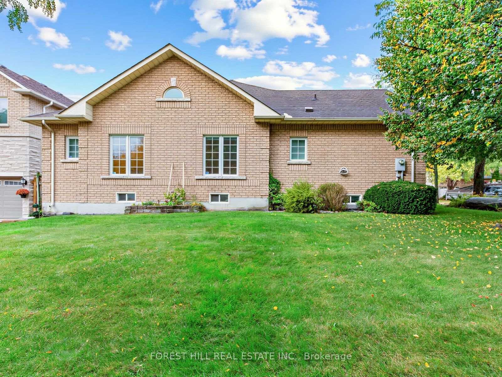 Photo 43 of 104 Sanibel Crescent, Vaughan, Uplands — HOMEH