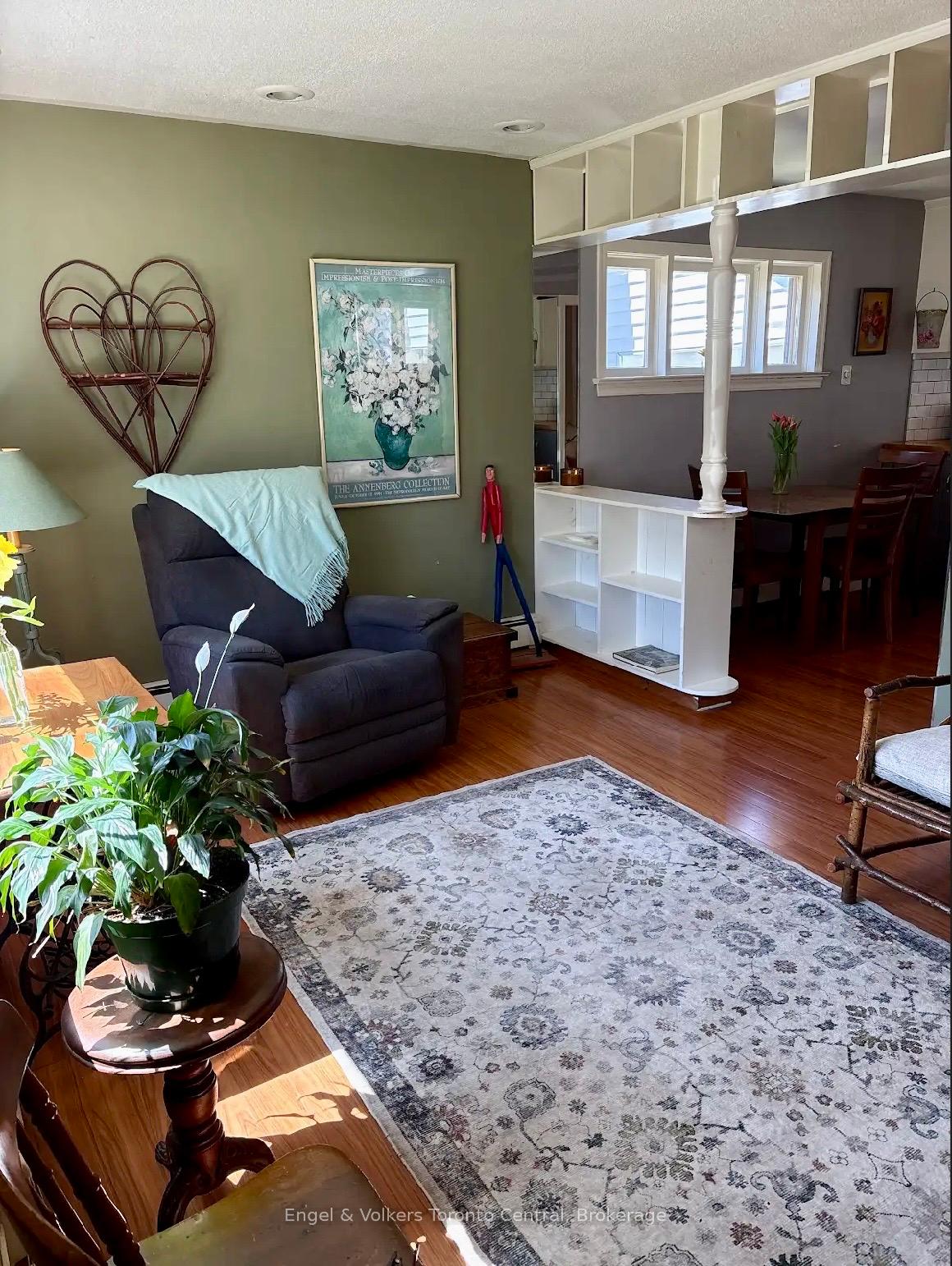 Photo 10 of 48 Berry Street, Meaford — HOMEH