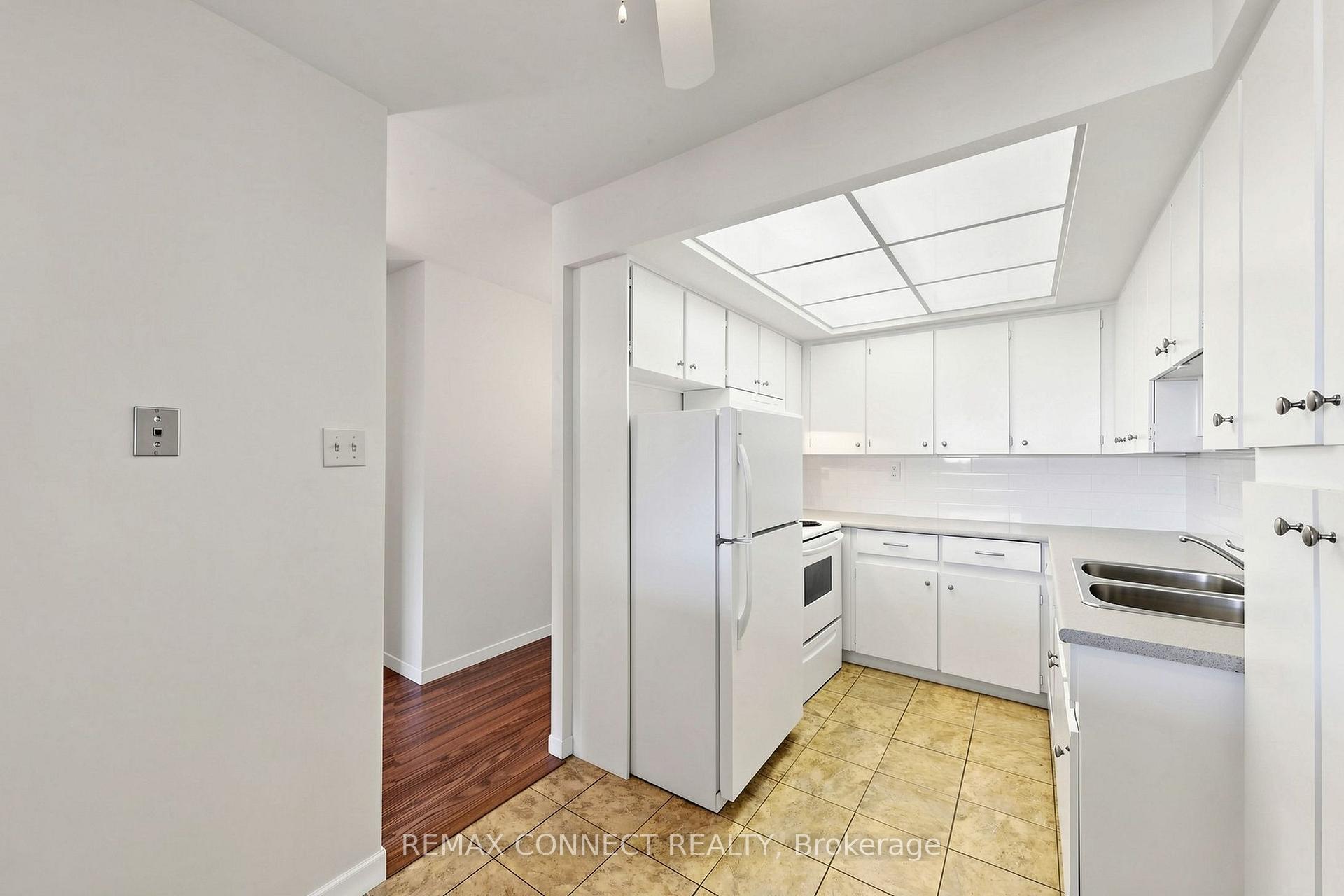 Photo 11 of Unit 1614, 121 Ling Road, Scarborough, West Hill — HOMEH
