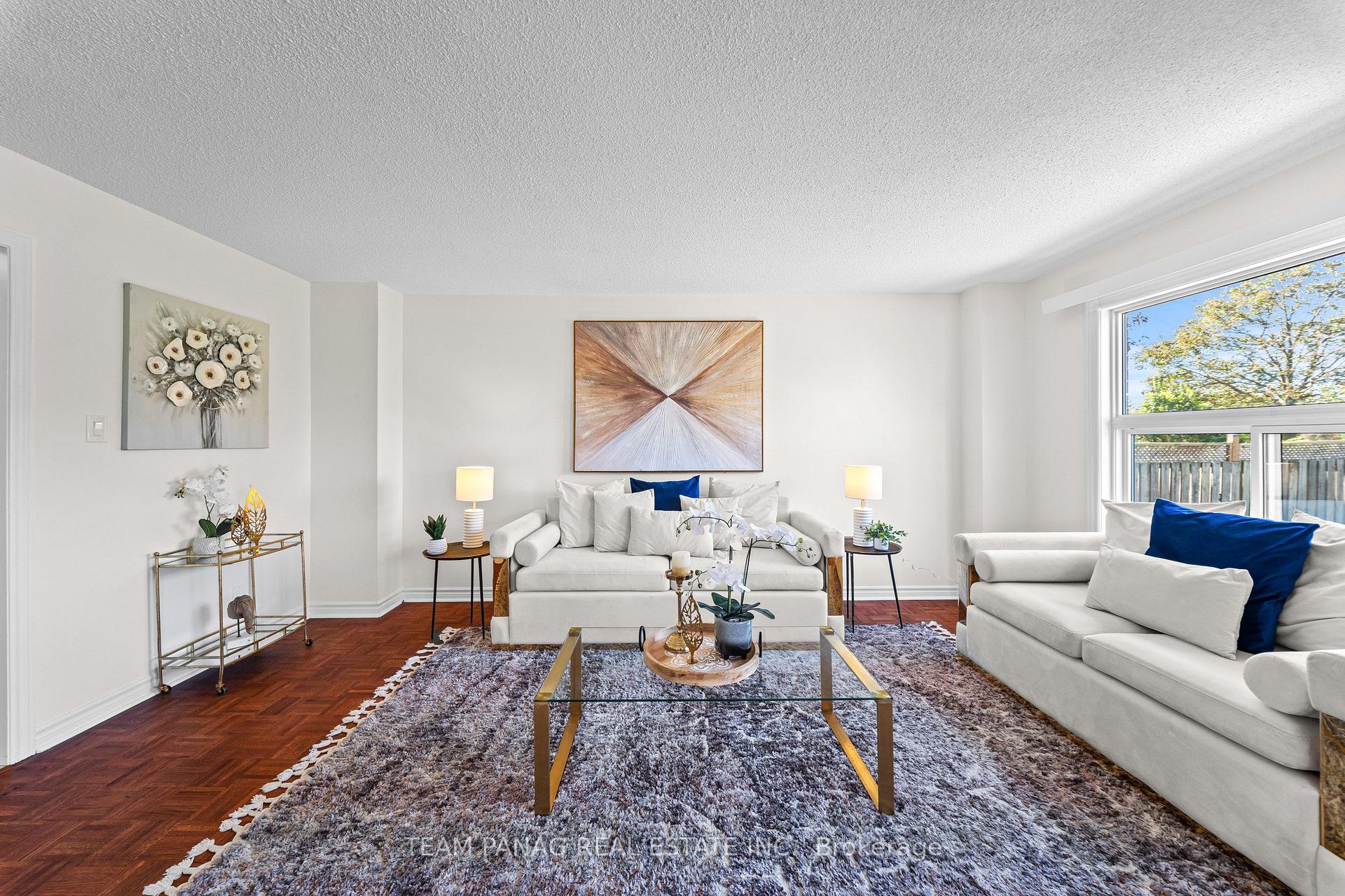 Photo 13 of 42 Kingknoll Drive, Brampton, Fletcher's Creek South — HOMEH