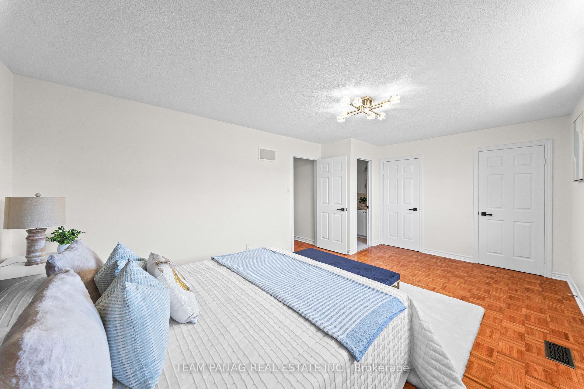 Photo 31 of 42 Kingknoll Drive, Brampton, Fletcher's Creek South — HOMEH