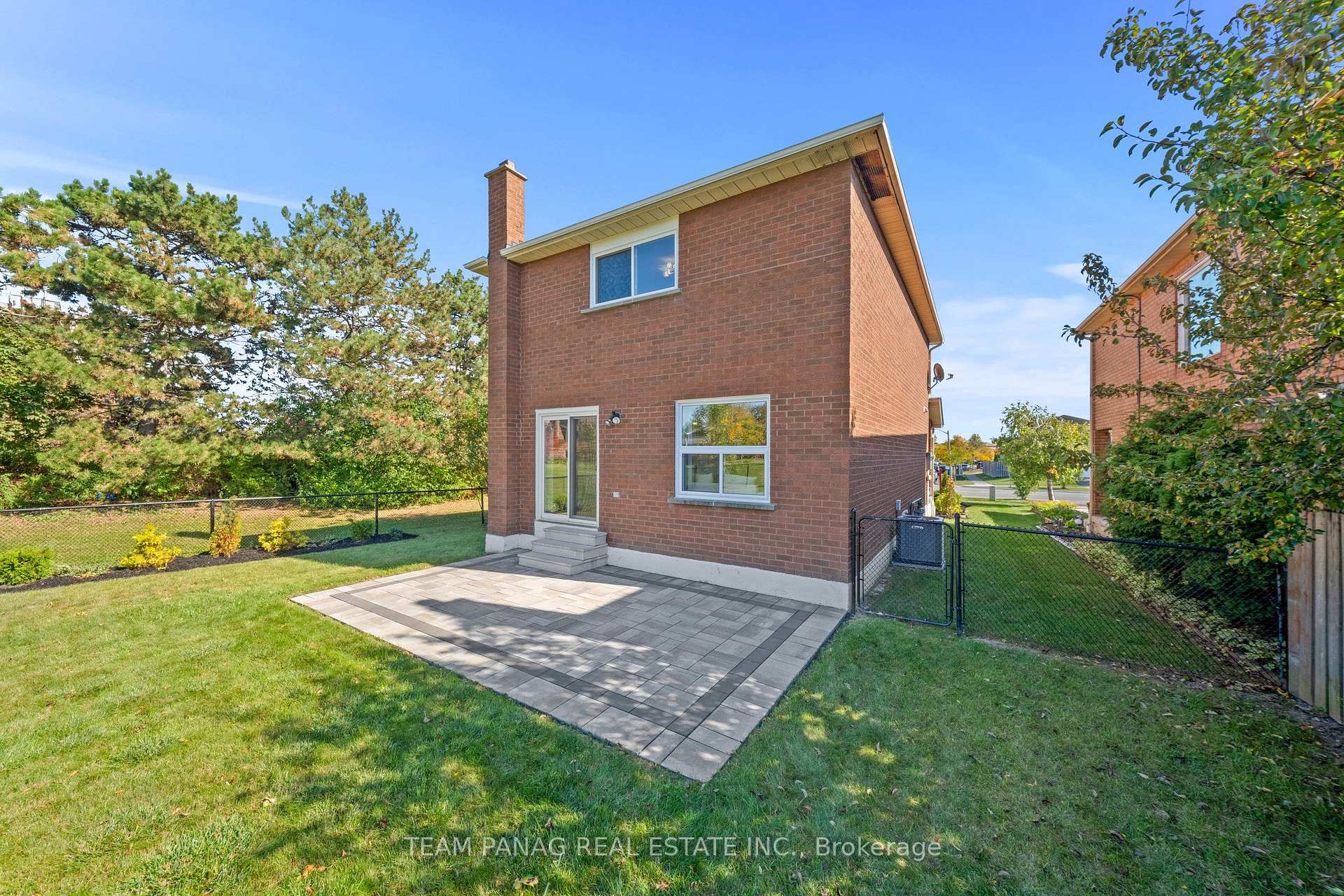 Photo 41 of 42 Kingknoll Drive, Brampton, Fletcher's Creek South — HOMEH