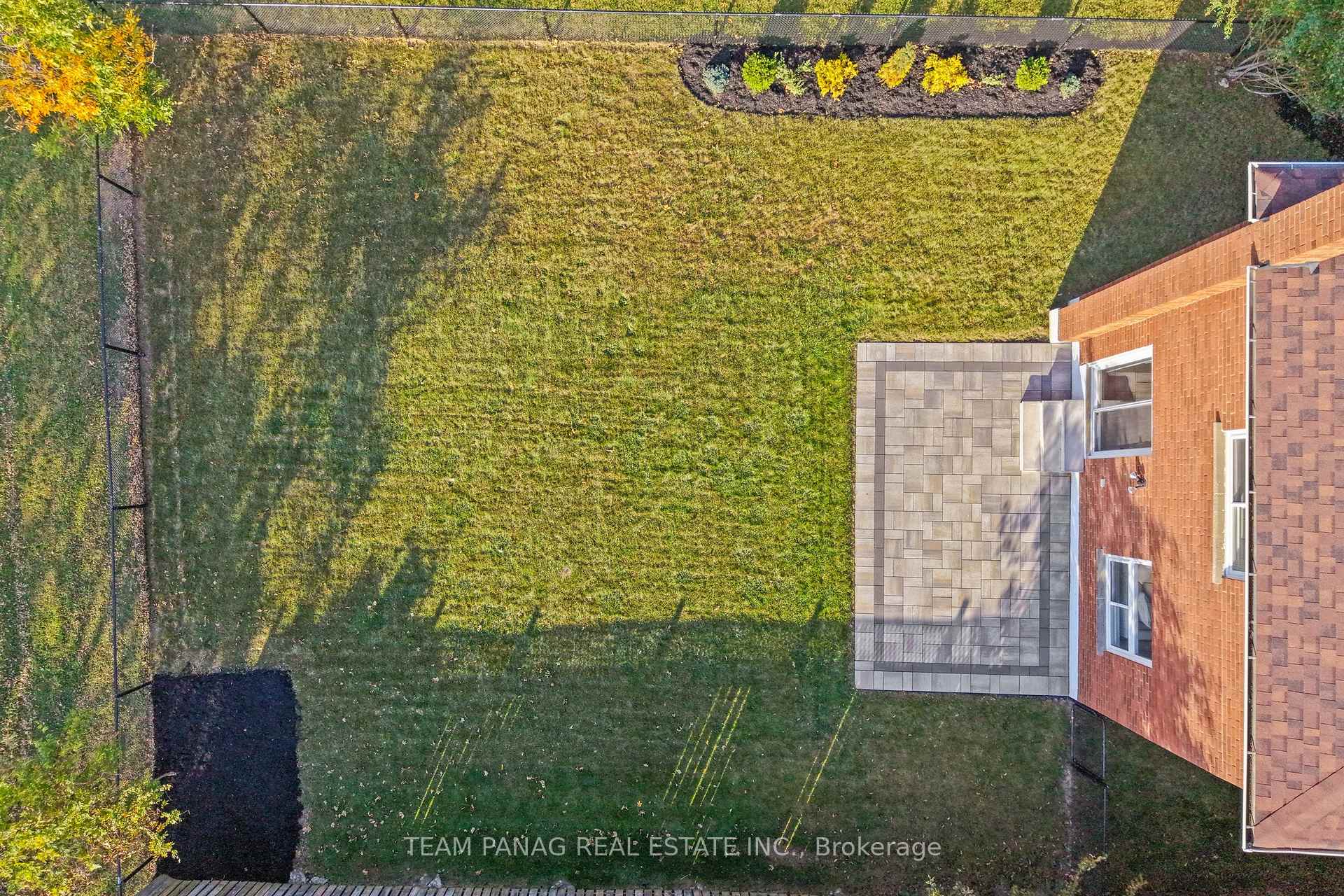 Photo 43 of 42 Kingknoll Drive, Brampton, Fletcher's Creek South — HOMEH