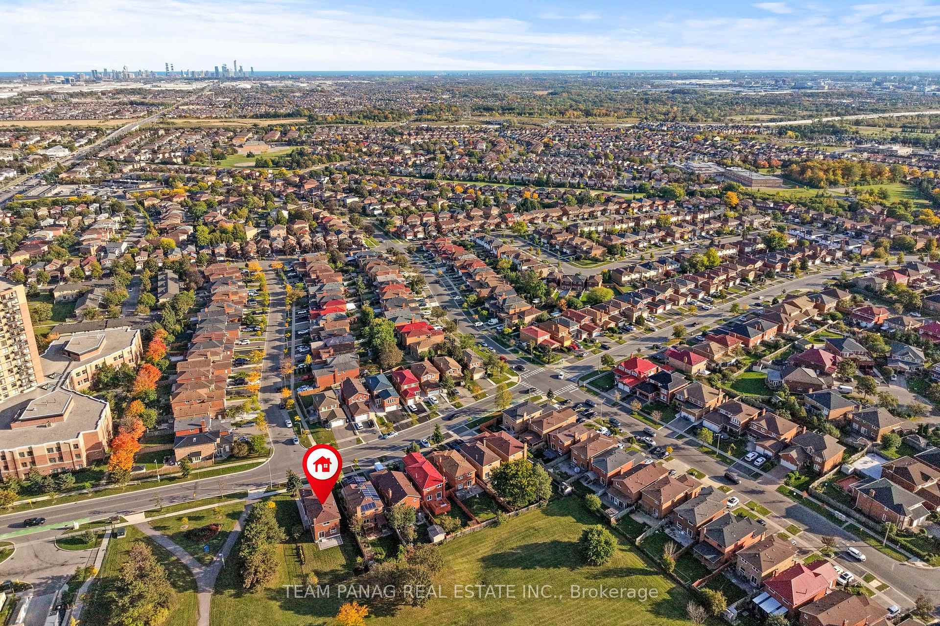 Photo 48 of 42 Kingknoll Drive, Brampton, Fletcher's Creek South — HOMEH