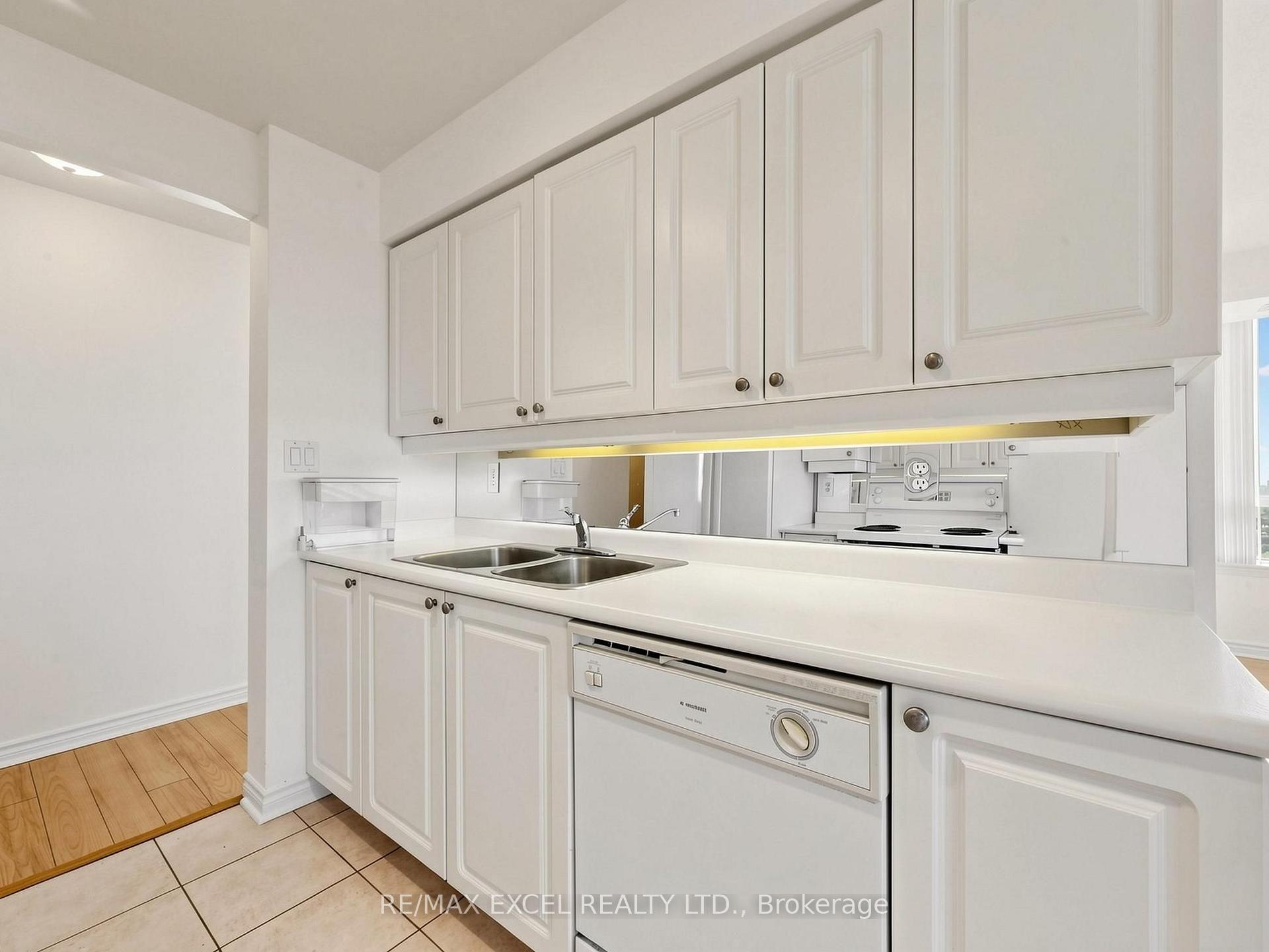 Photo 14 of Unit 2010, 1 Rean Drive, North York, Bayview Village — HOMEH