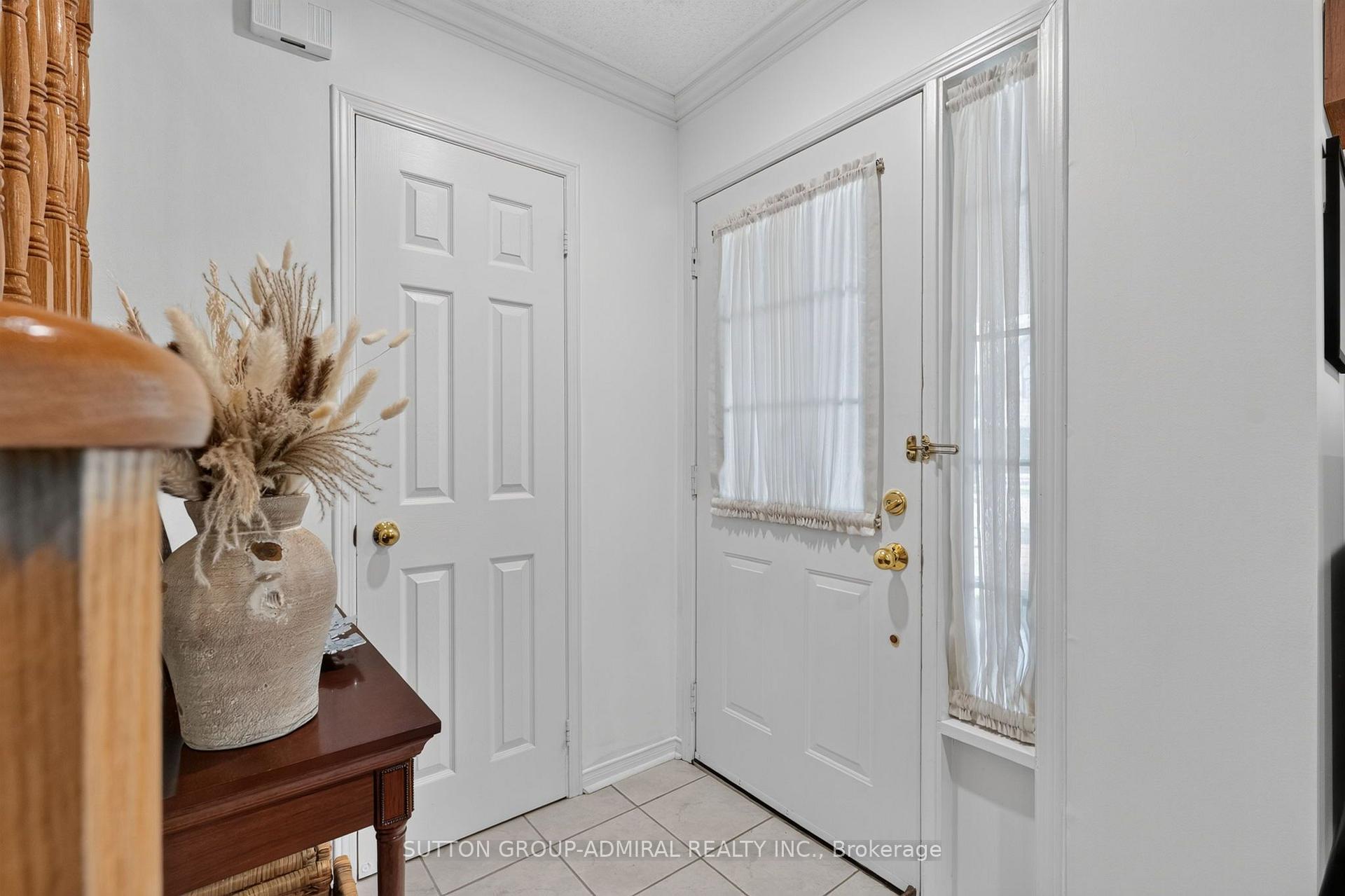 Photo 3 of 359 John West Way, Aurora, Bayview Wellington — HOMEH