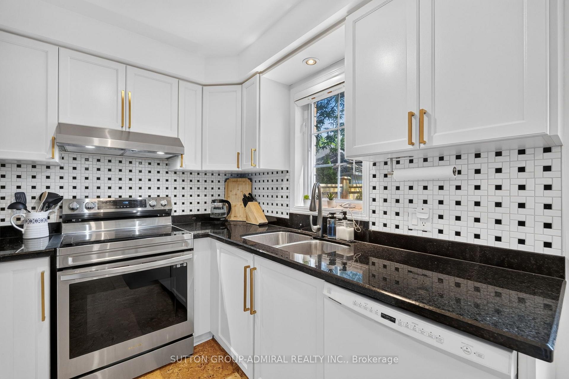Photo 10 of 359 John West Way, Aurora, Bayview Wellington — HOMEH