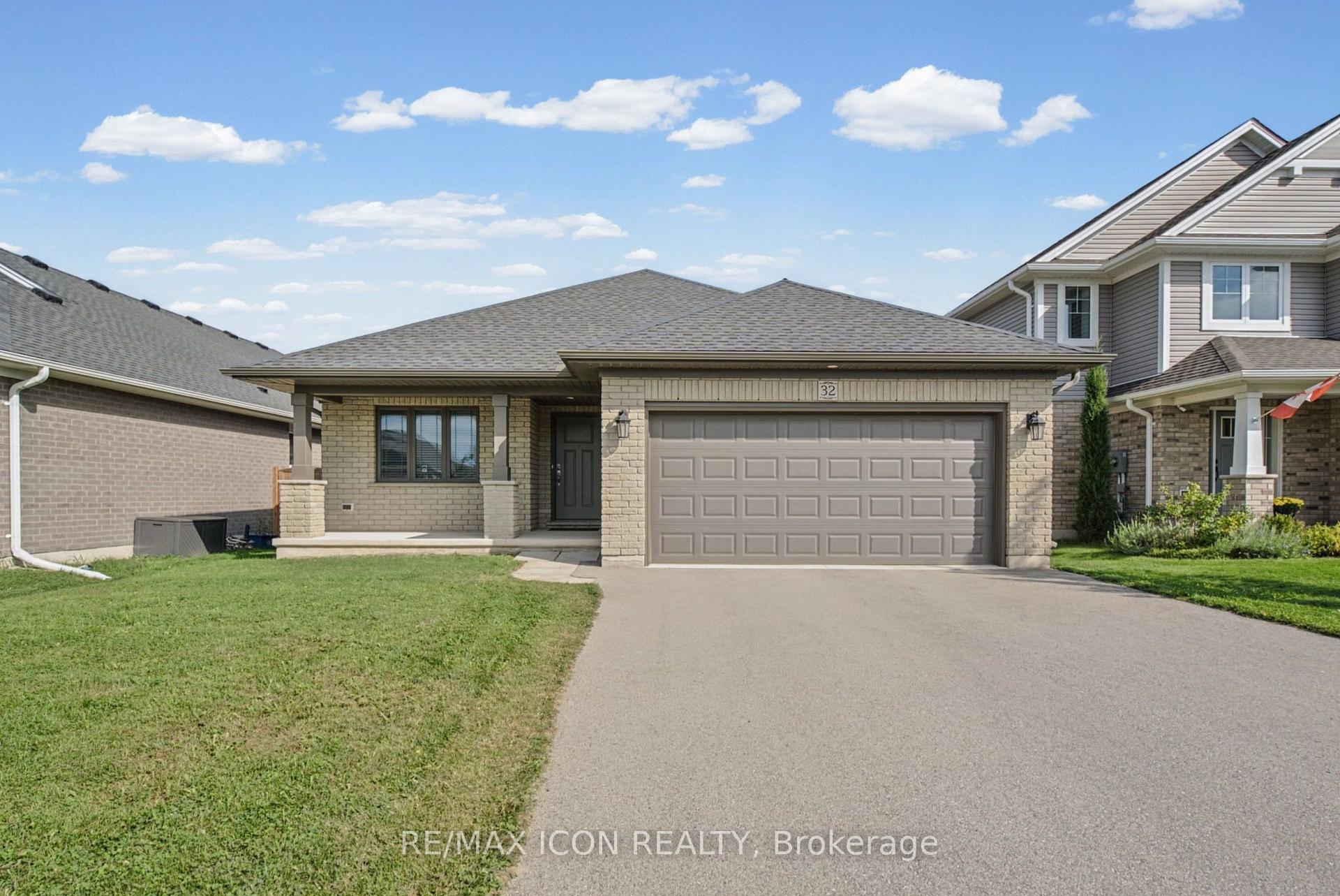 Photo of 32 Foxtail Lane