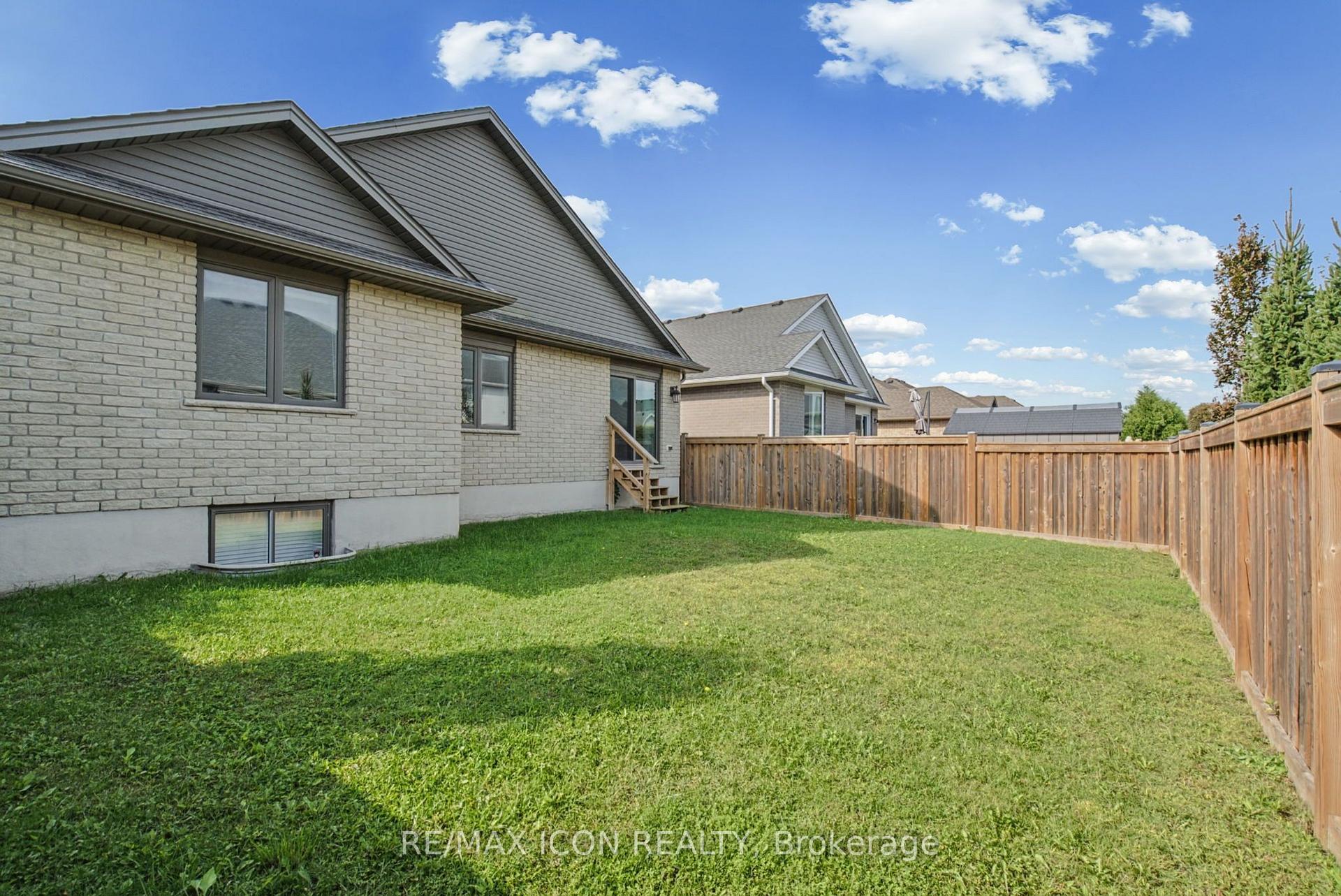 Photo 20 of 32 Foxtail Lane, St. Thomas — HOMEH