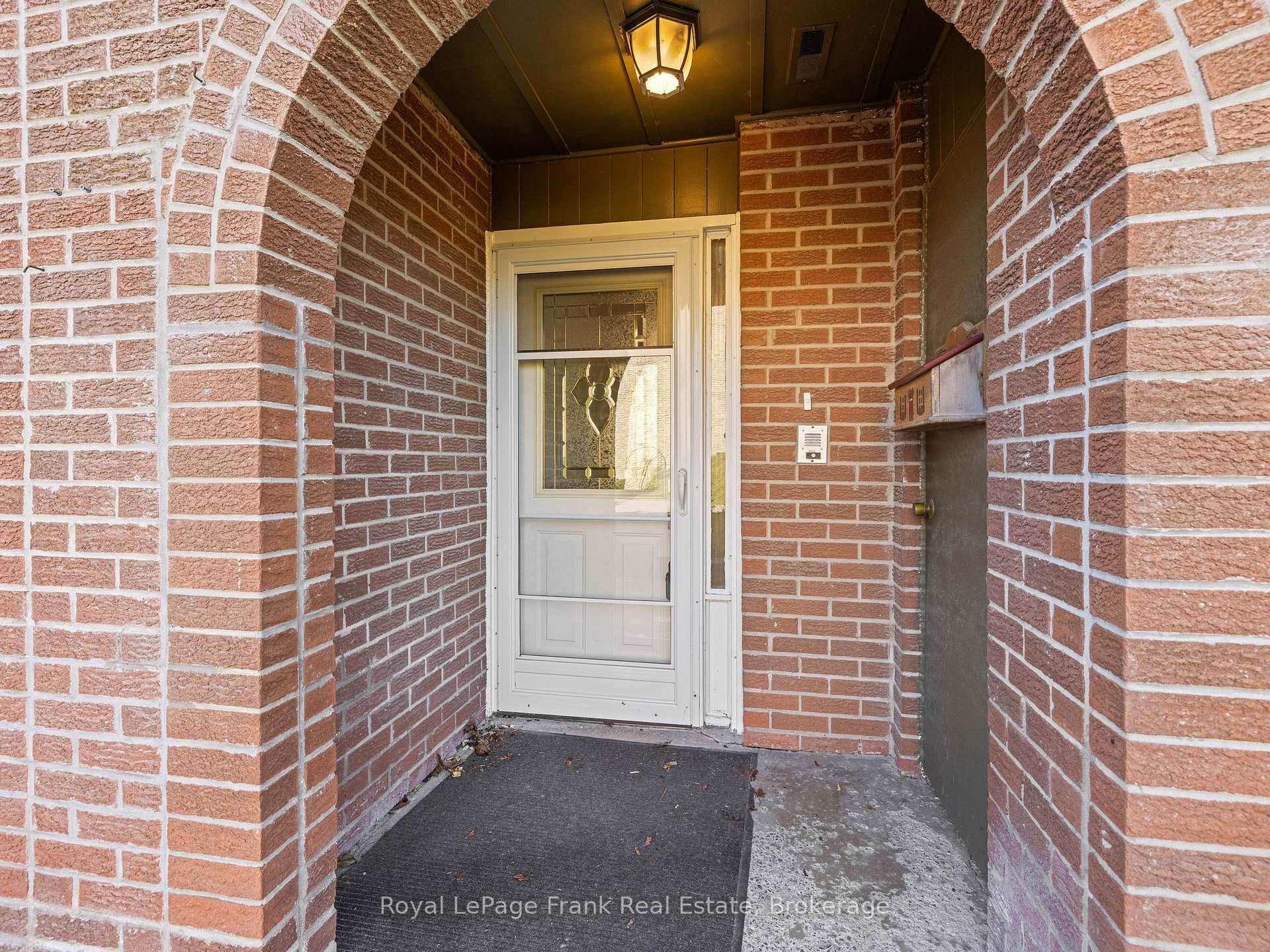 Photo 4 of Unit 28, 18 Reygate Court, Ajax, South East — HOMEH
